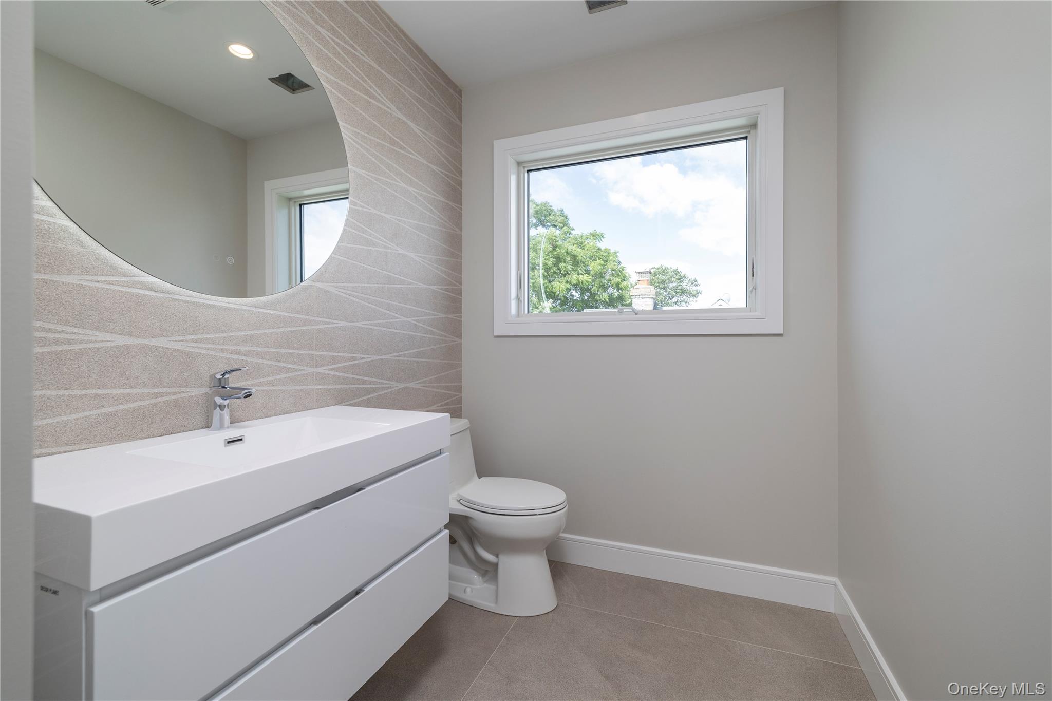 #12 photo, 344 E Fulton Street, ナッソー郡 Long Beach , NY 11561