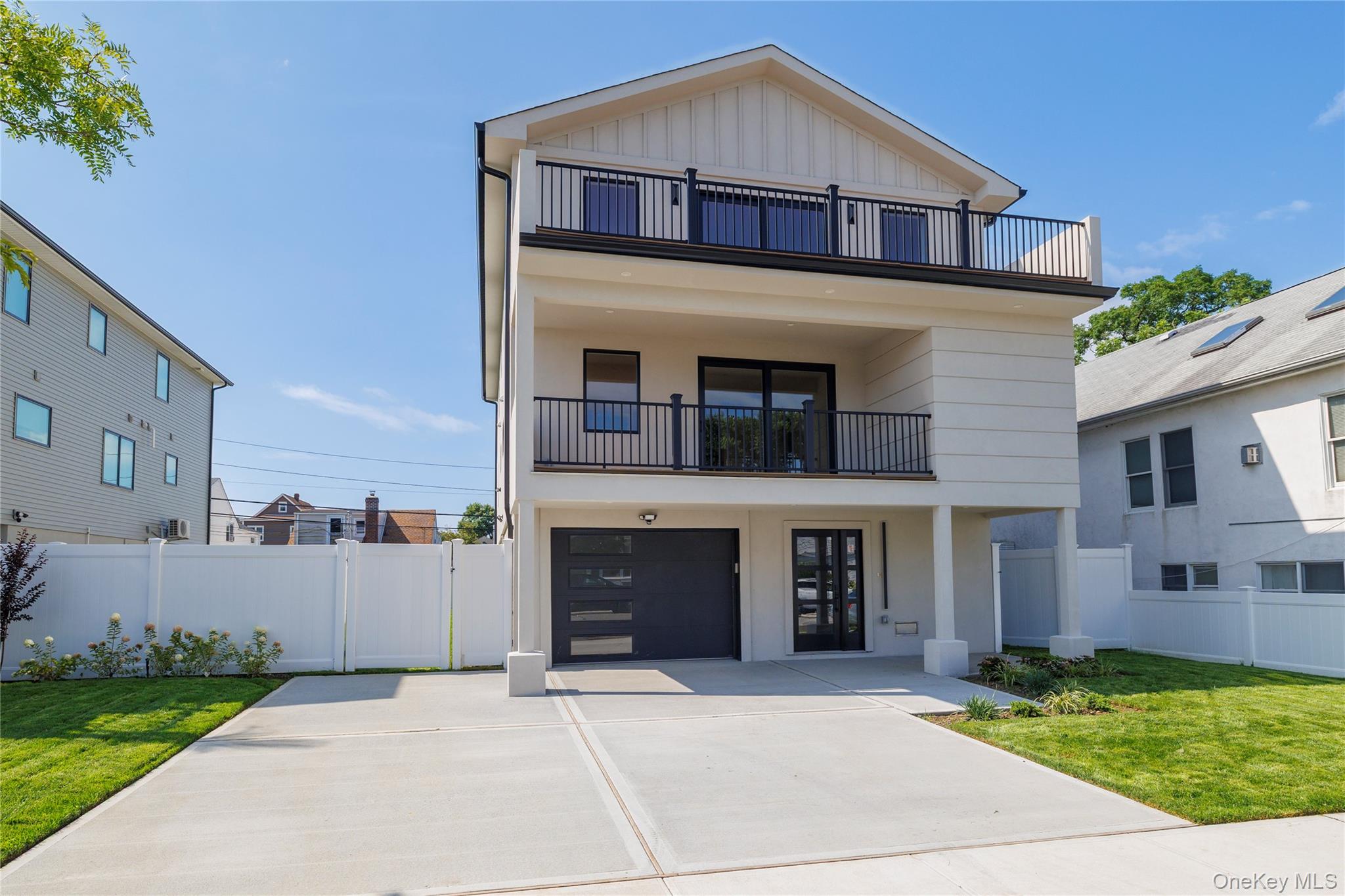 #2 photo, 344 E Fulton Street, ナッソー郡 Long Beach , NY 11561