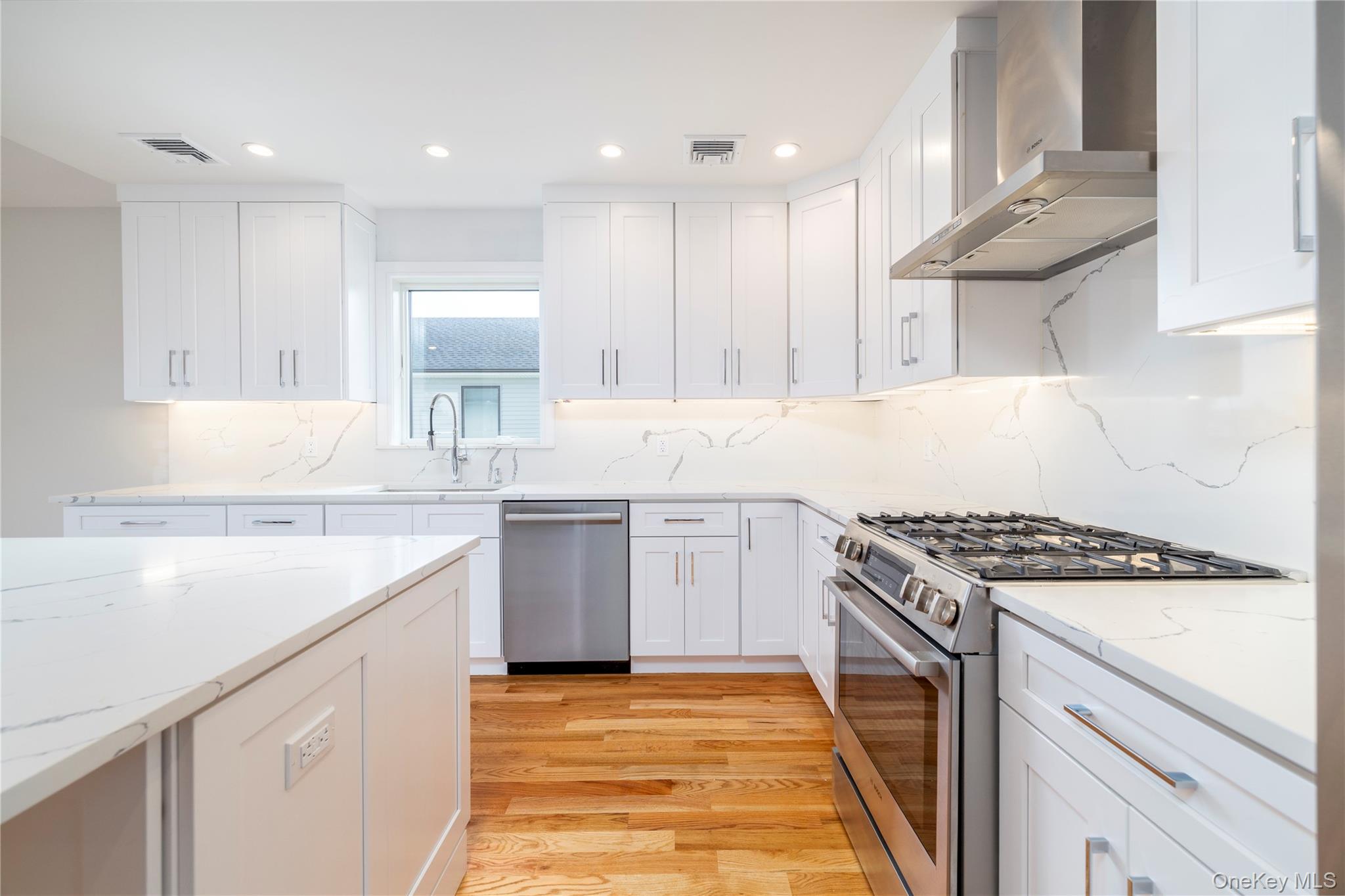 #7 photo, 344 E Fulton Street, ナッソー郡 Long Beach , NY 11561