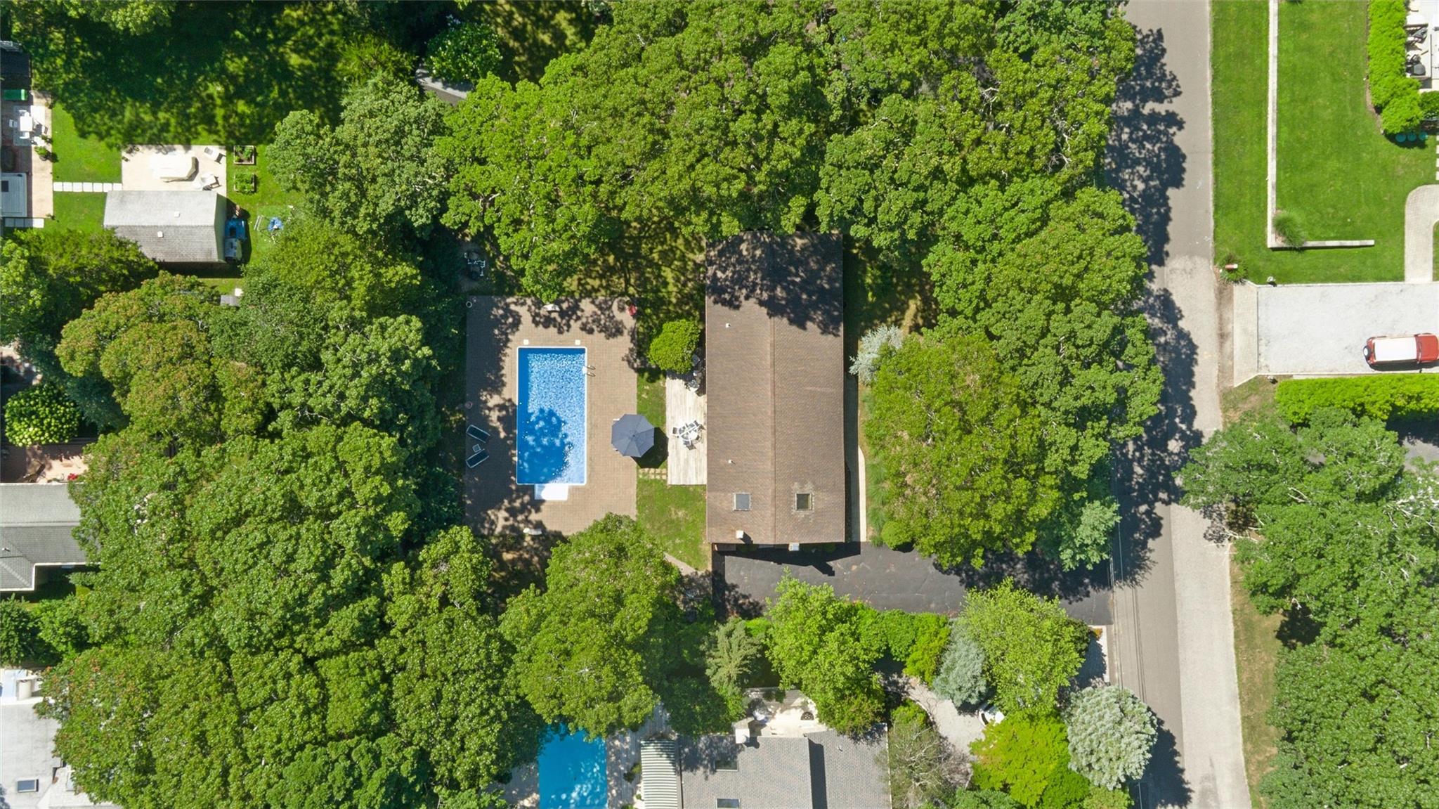 #1 photo, 33 Landing Lane, 东长岛 汉普顿 East Quogue , NY 11942