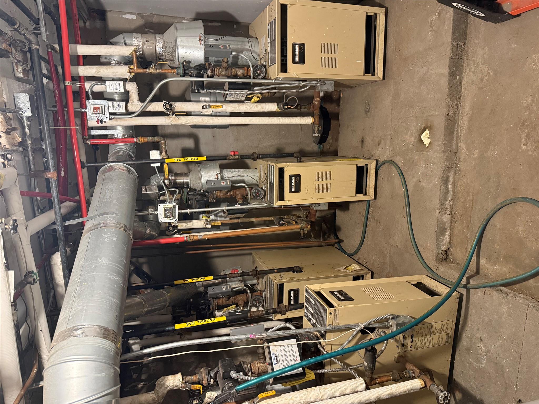 #12 photo, 13501 Crossbay Boulevard, クイーンズ区 Ozone Park , NY 11417