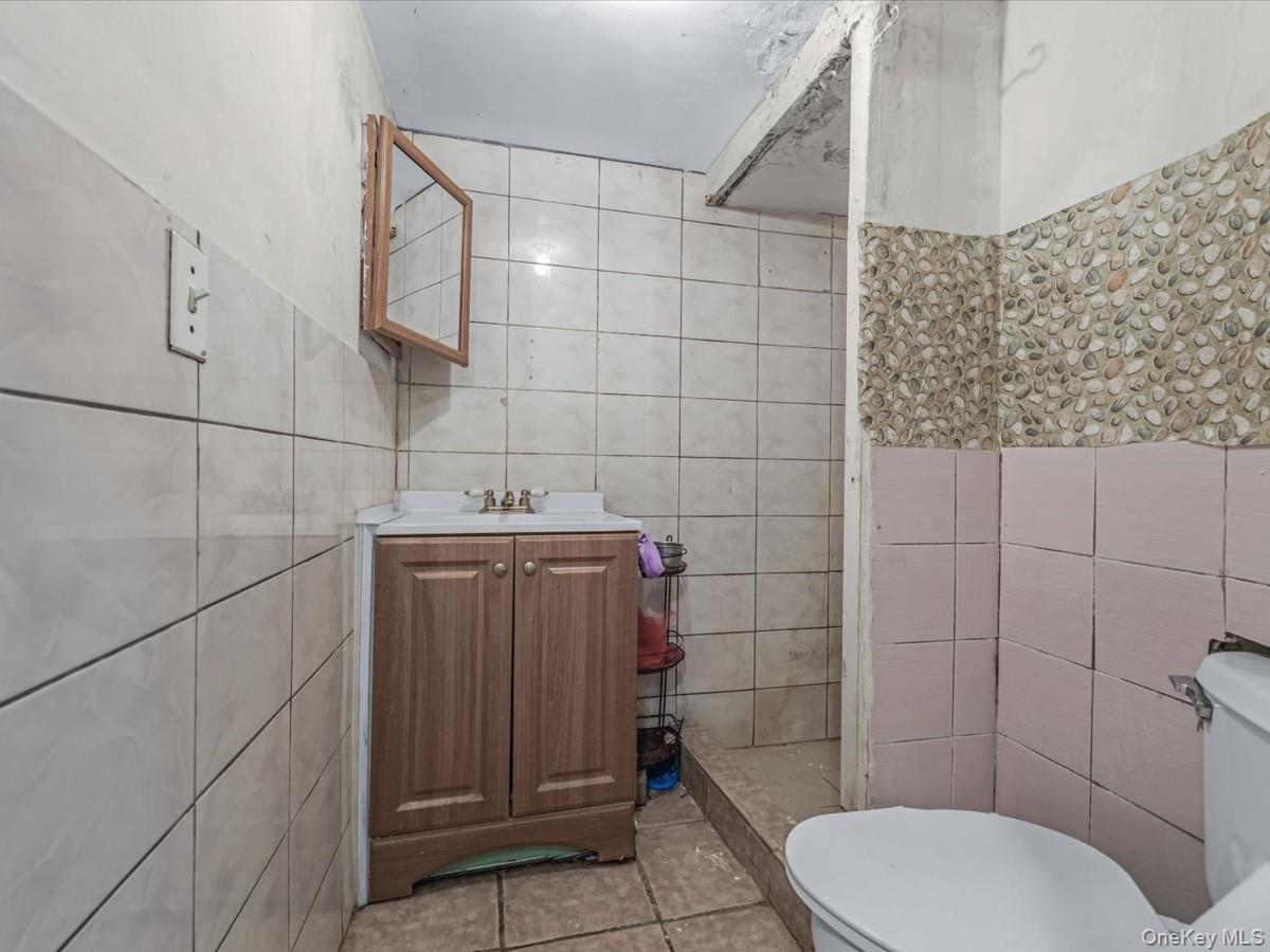 #12 photo, 44 Saint Pauls Road, ナッソー郡 Hempstead , NY 11550