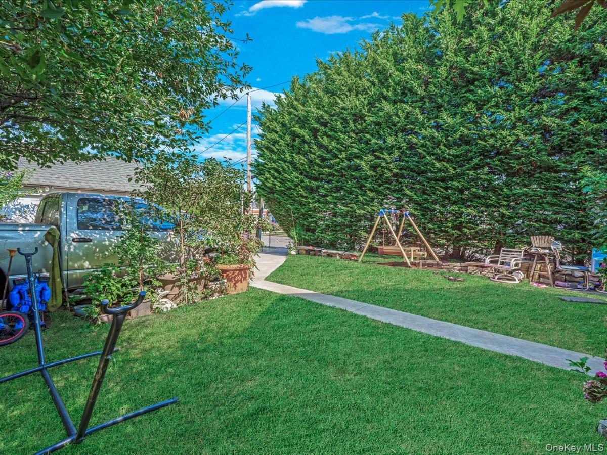 #14 photo, 44 Saint Pauls Road, ナッソー郡 Hempstead , NY 11550