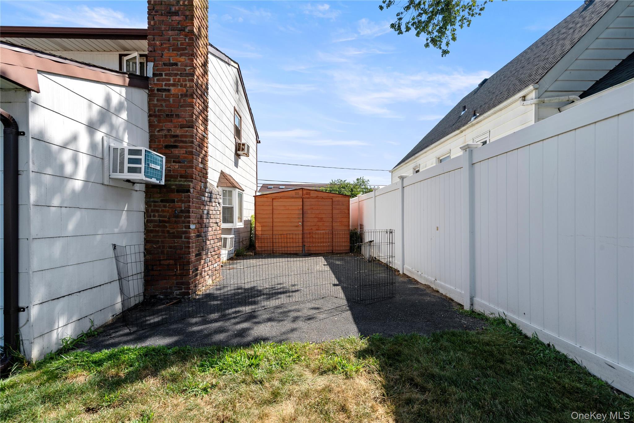 #19 photo, 245 Lido Parkway, サフォーク郡 Lindenhurst , NY 11757