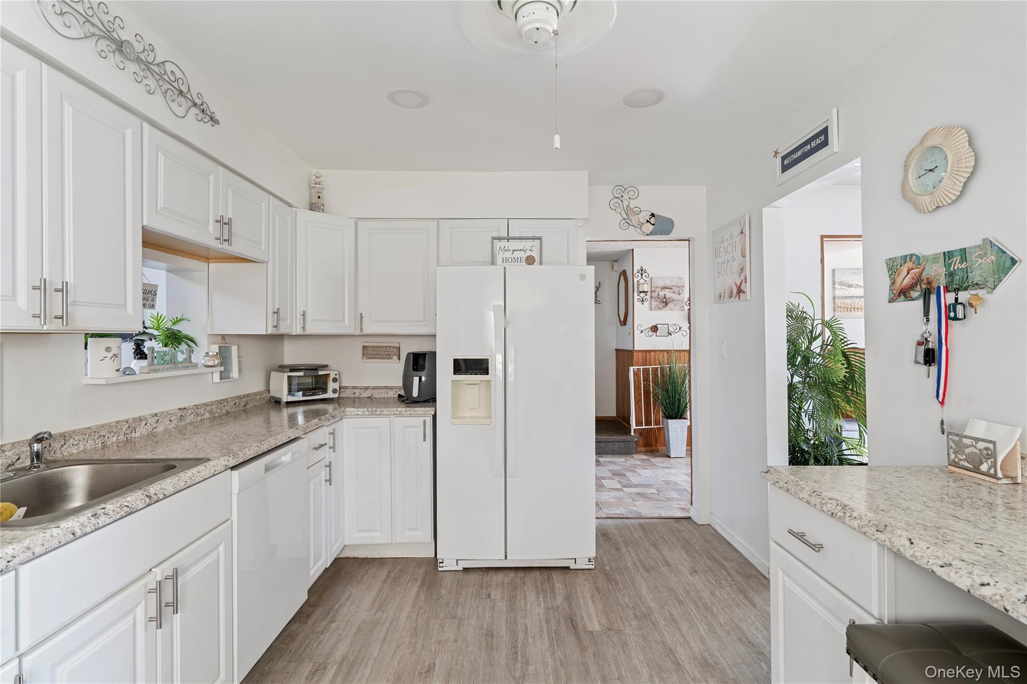 #2 photo, 245 Lido Parkway, サフォーク郡 Lindenhurst , NY 11757