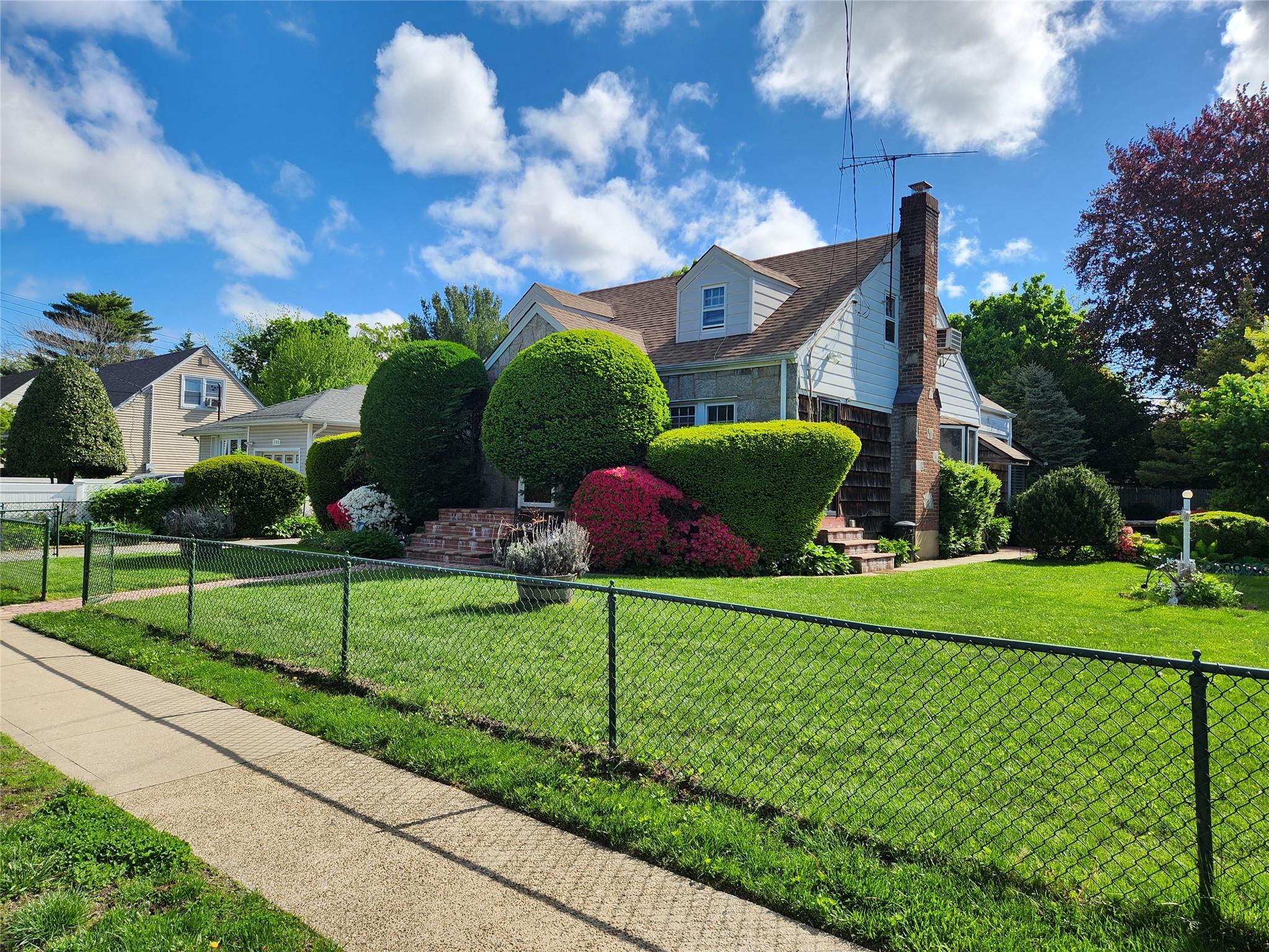 #3 photo, 112 Rutland Road, 長島 Hempstead , NY 11550