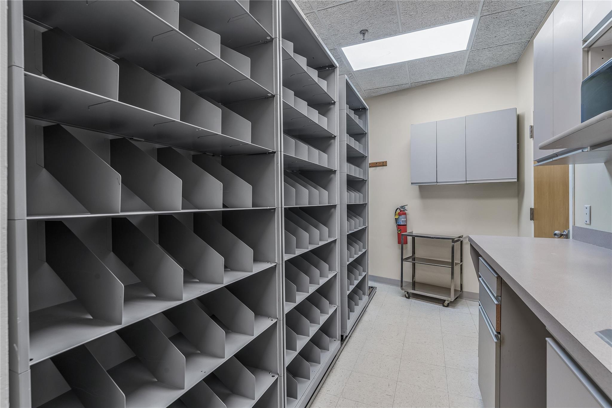 #10 photo, 1097 Old Country Road, ナッソー郡 Plainview , NY 11803