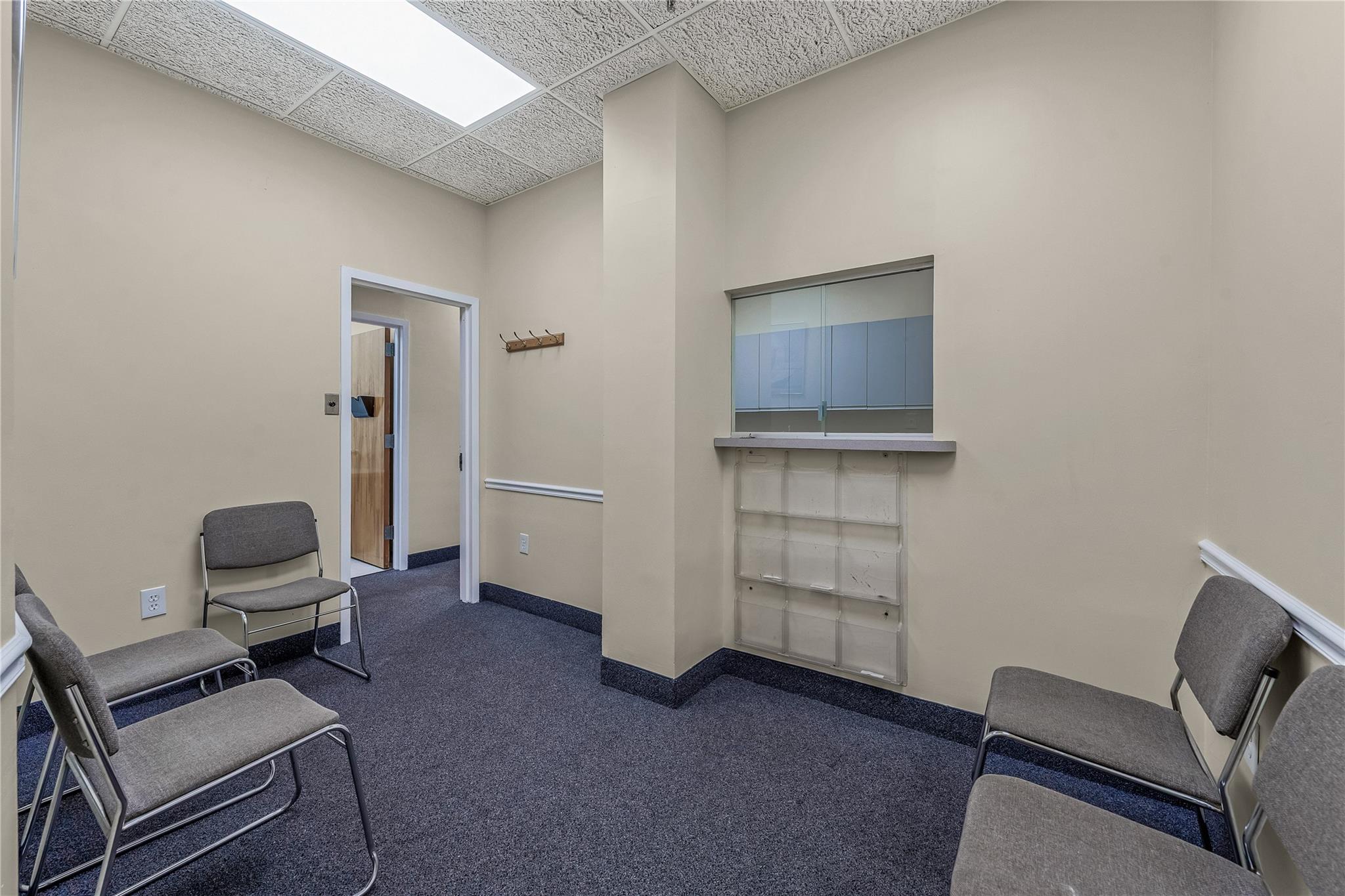 #6 photo, 1097 Old Country Road, ナッソー郡 Plainview , NY 11803