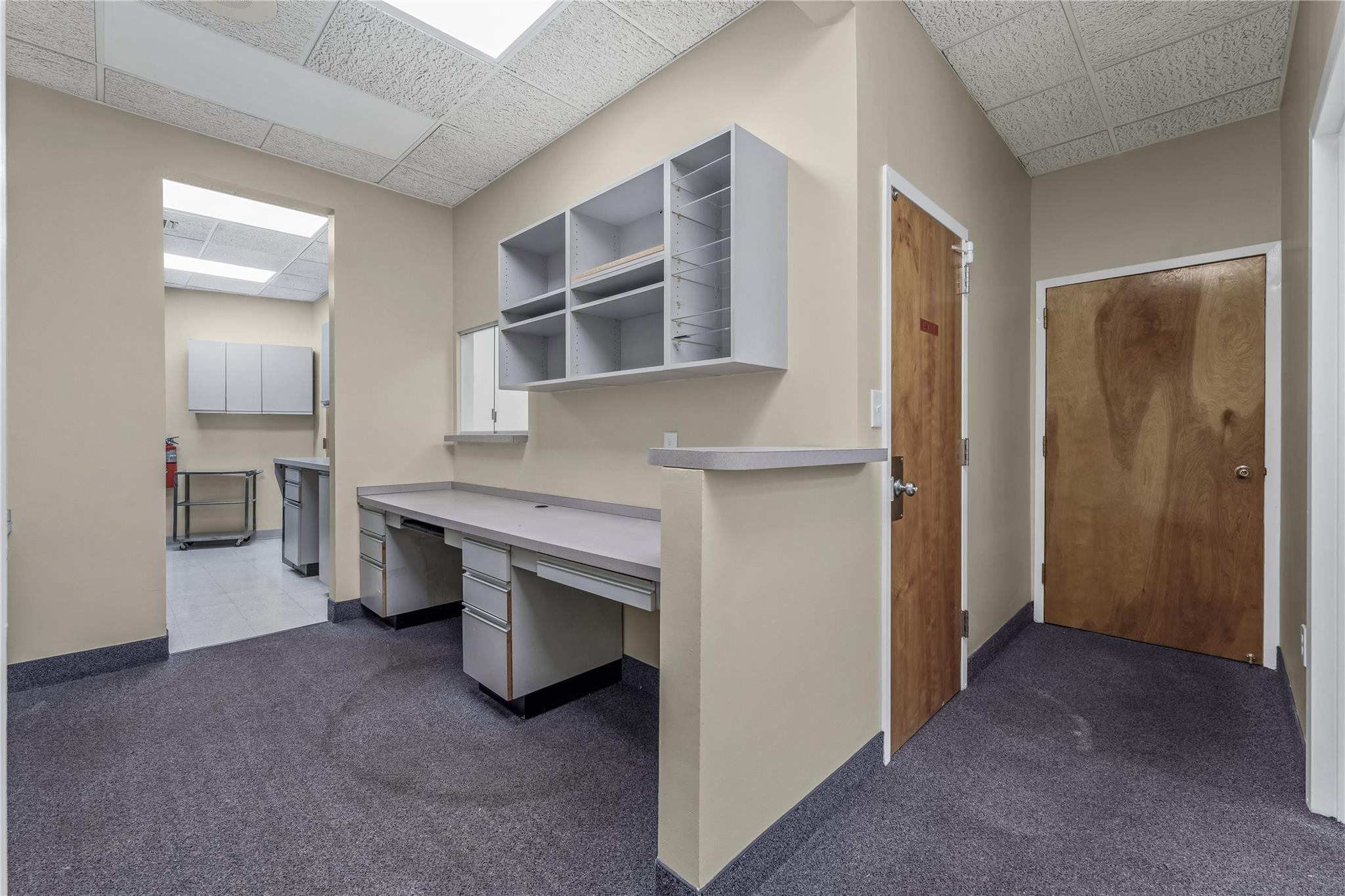 #8 photo, 1097 Old Country Road, ナッソー郡 Plainview , NY 11803