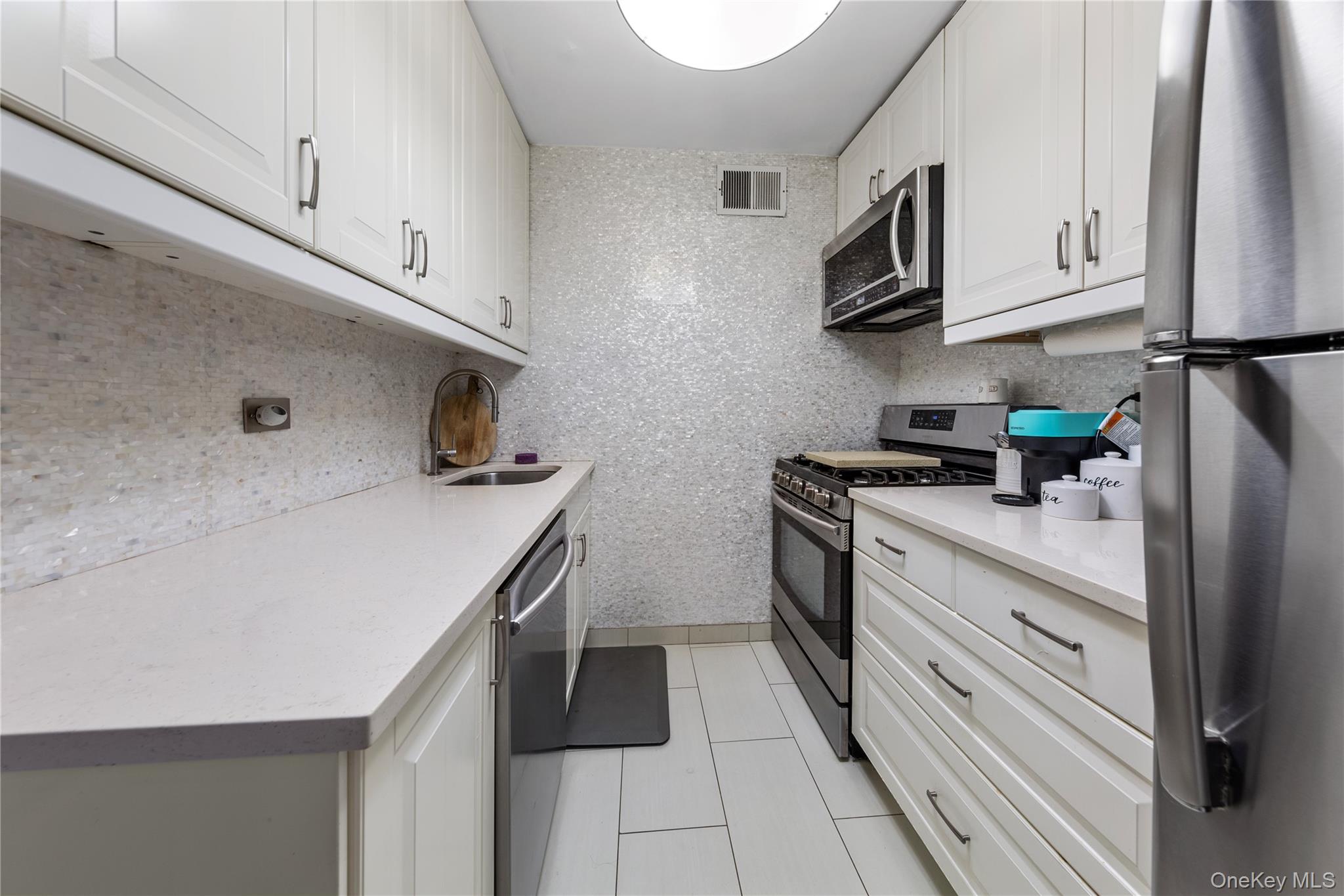 #8 photo, 102-30 66th Road, クイーンズ区 Forest Hills , NY 11375