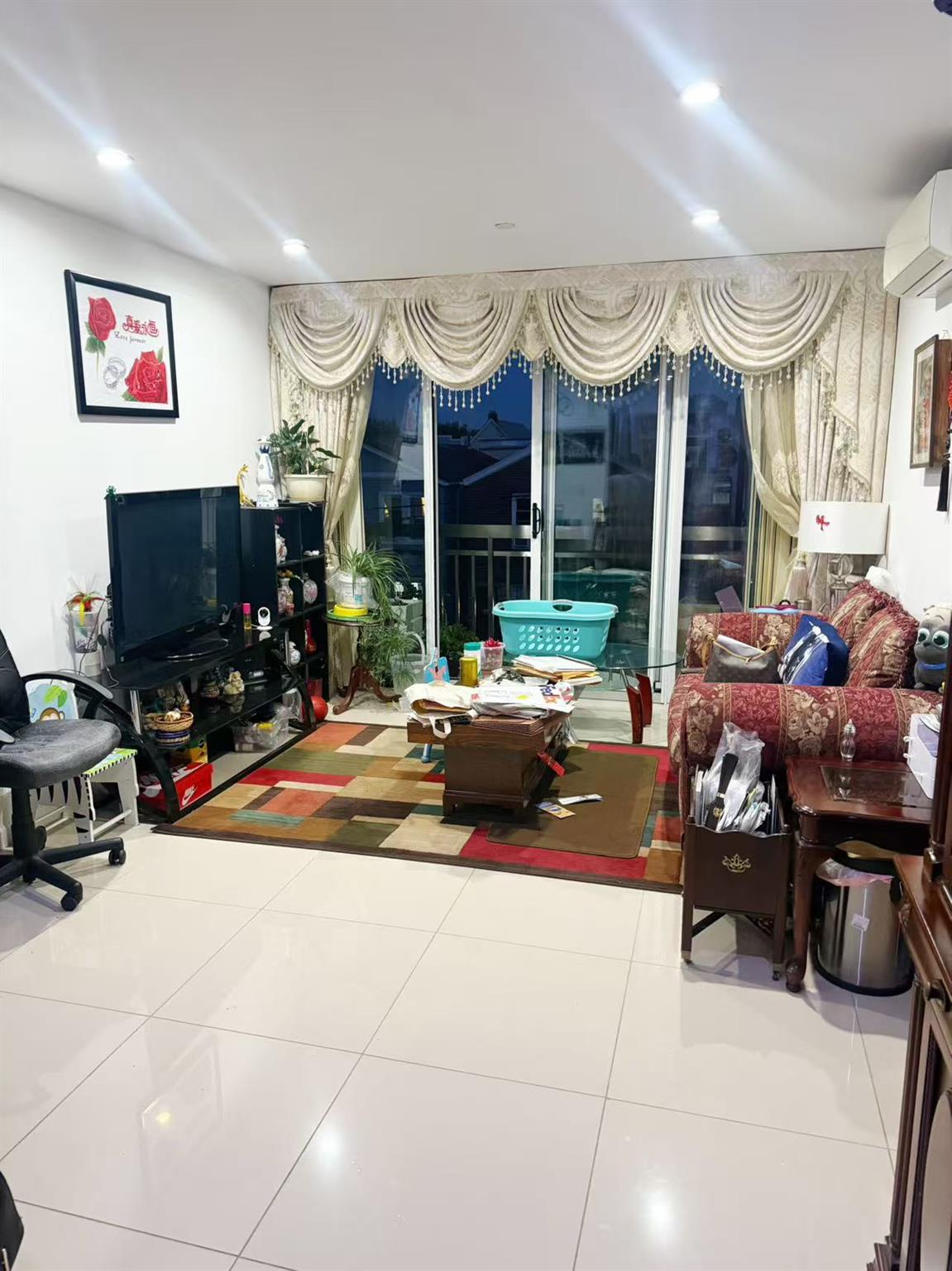 #2 photo, 10831 50th Avenue, クイーンズ区 Corona , NY 11368