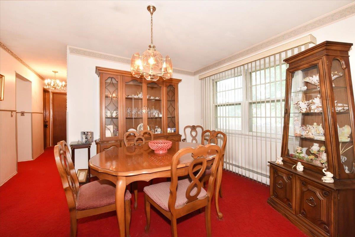 #8 photo, 212 N Cedar Street, 長島 Massapequa , NY 11758