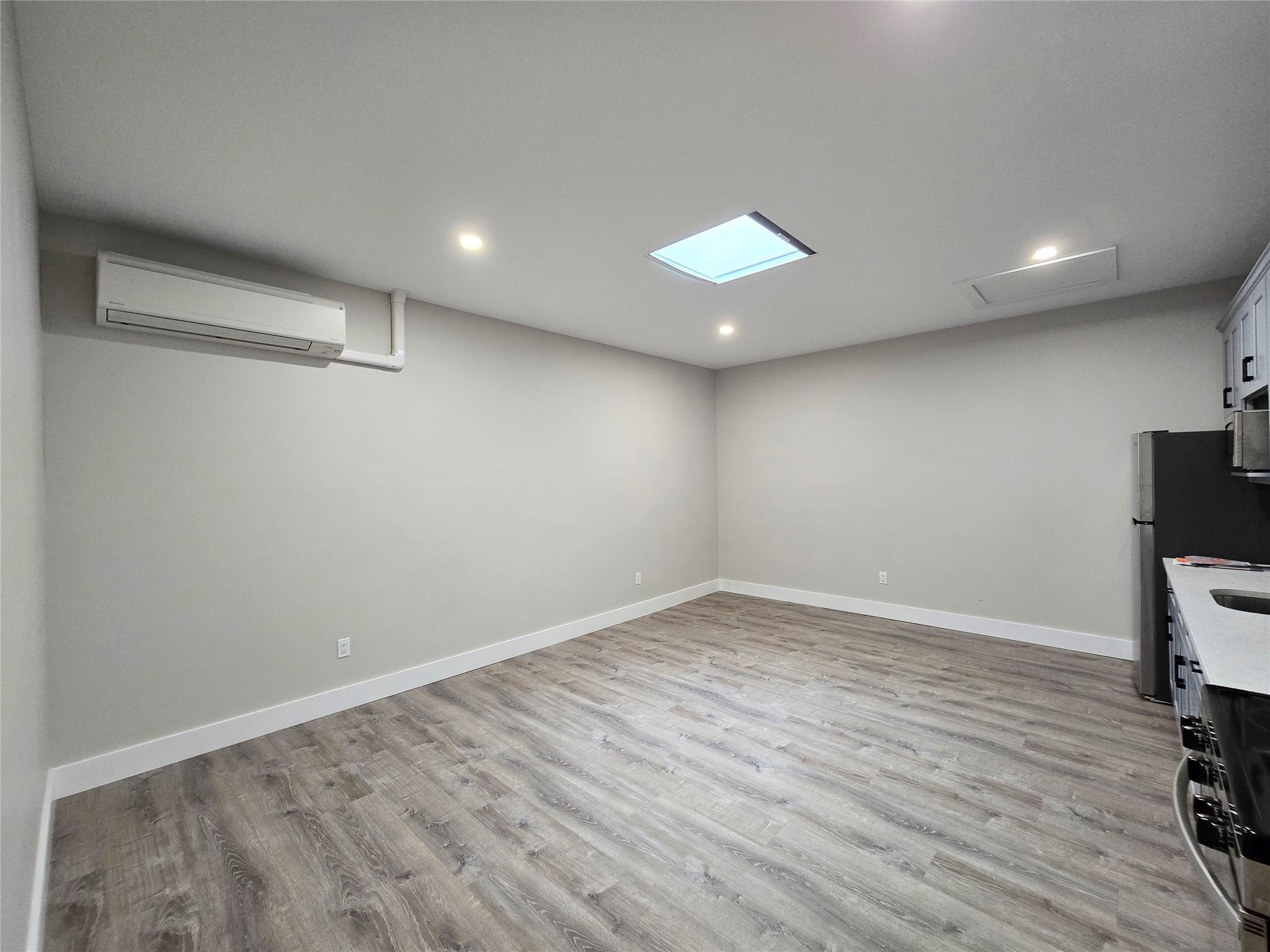 #3 photo, 145 Jericho, ナッソー郡 Mineola , NY 11501