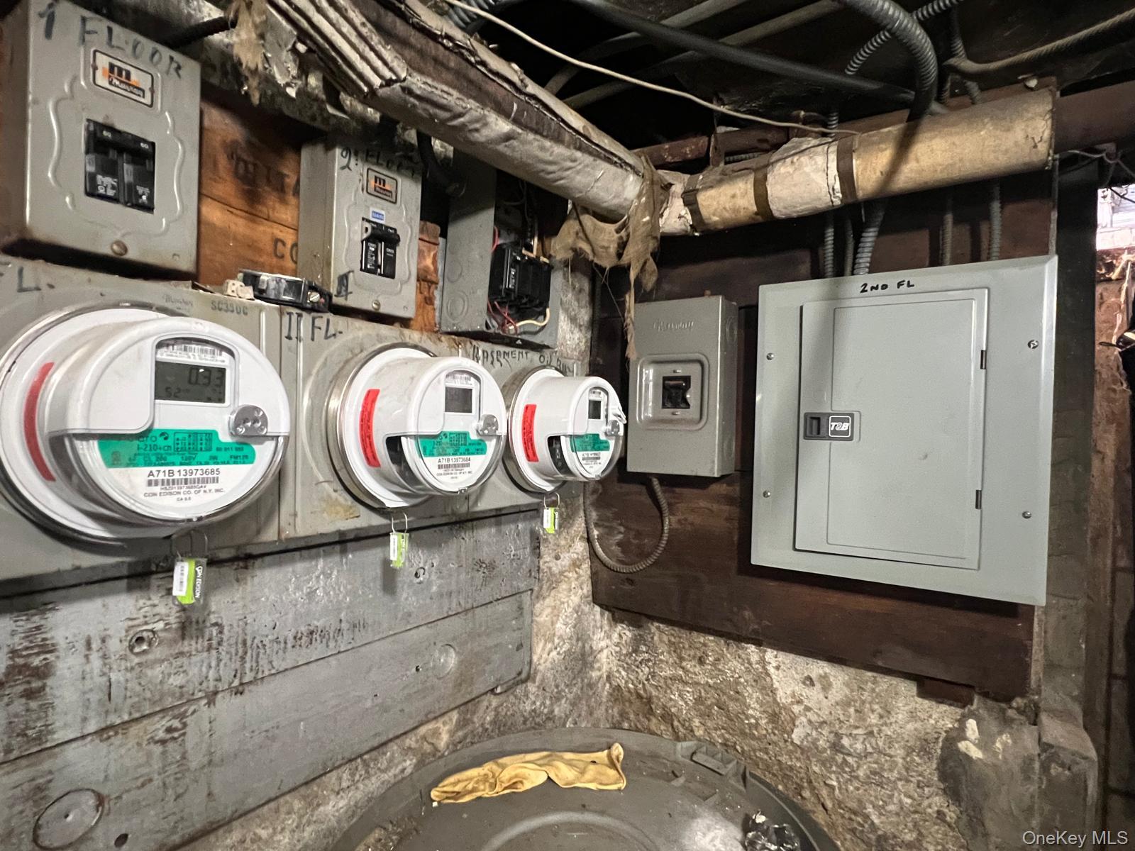 #14 photo, 102-56 46th Avenue, 皇后区 可乐娜 Corona , NY 11368