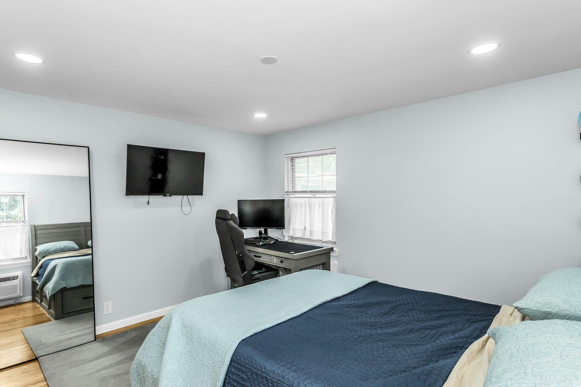 #13 photo, 324 Post Avenue, 長島 西布雷 Westbury , NY 11590