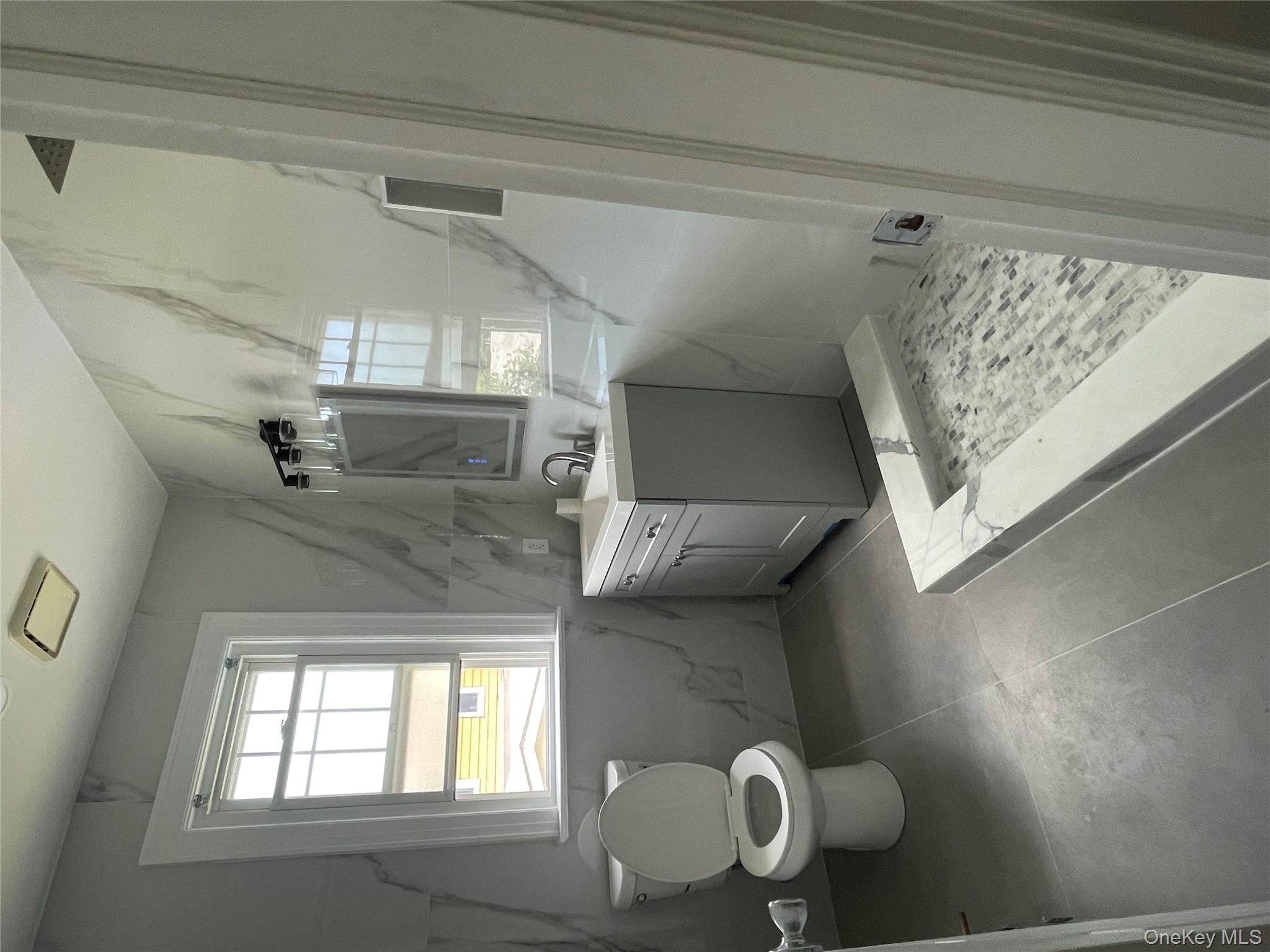 #13 photo, 215 Sedgwick Avenue, Yonkers , NY 10705