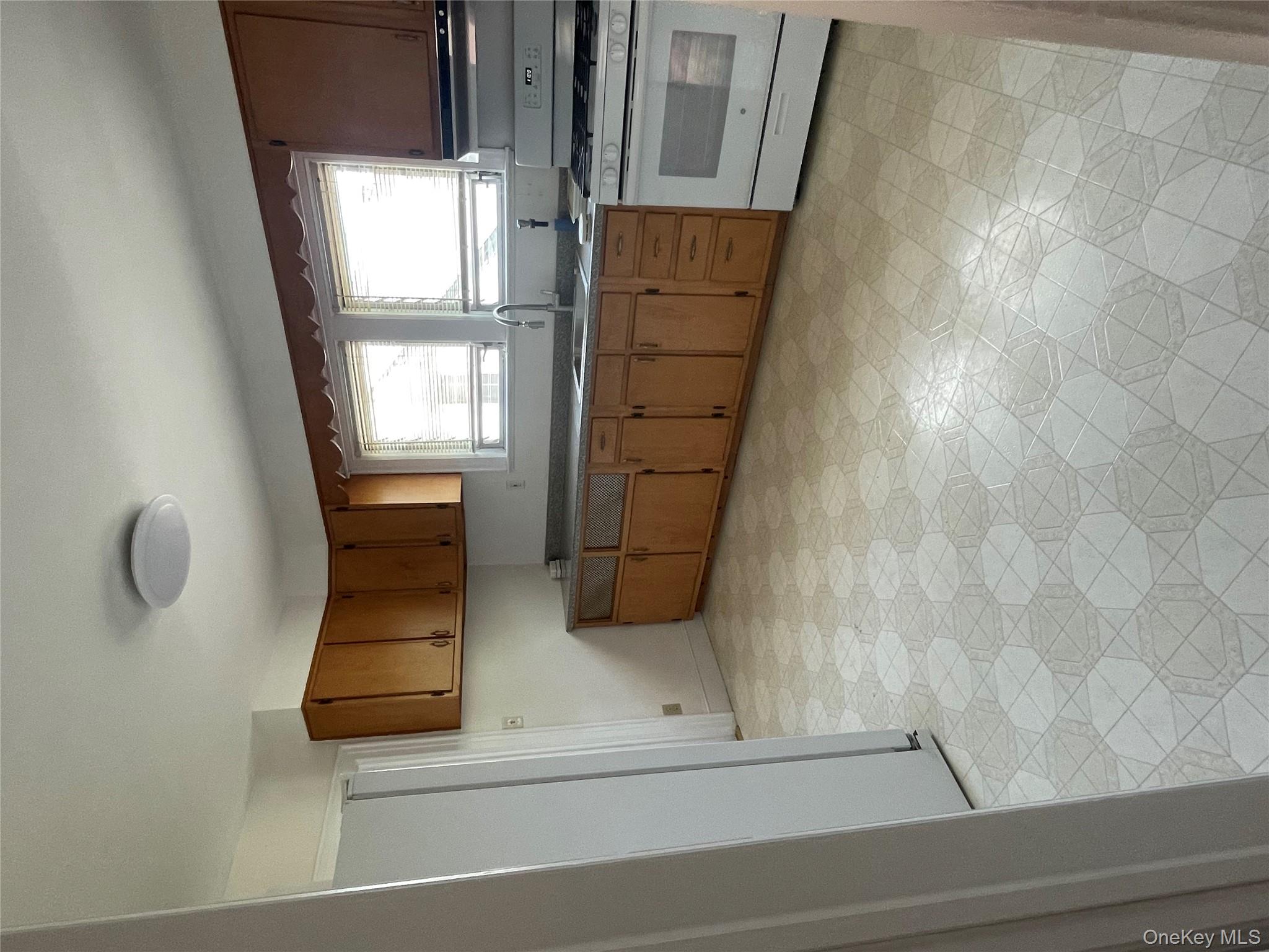 #15 photo, 215 Sedgwick Avenue, Yonkers , NY 10705