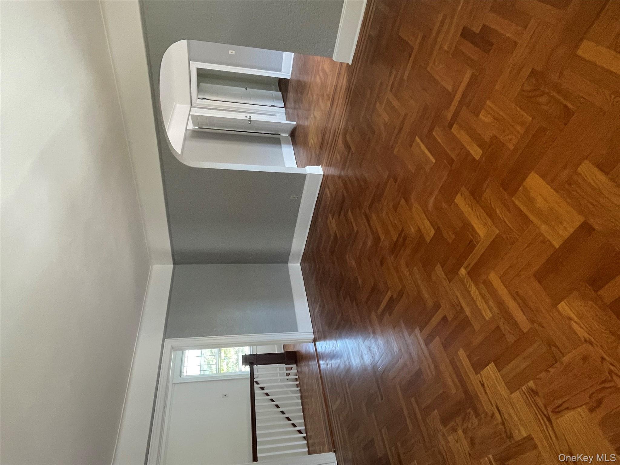 #8 photo, 215 Sedgwick Avenue, Yonkers , NY 10705