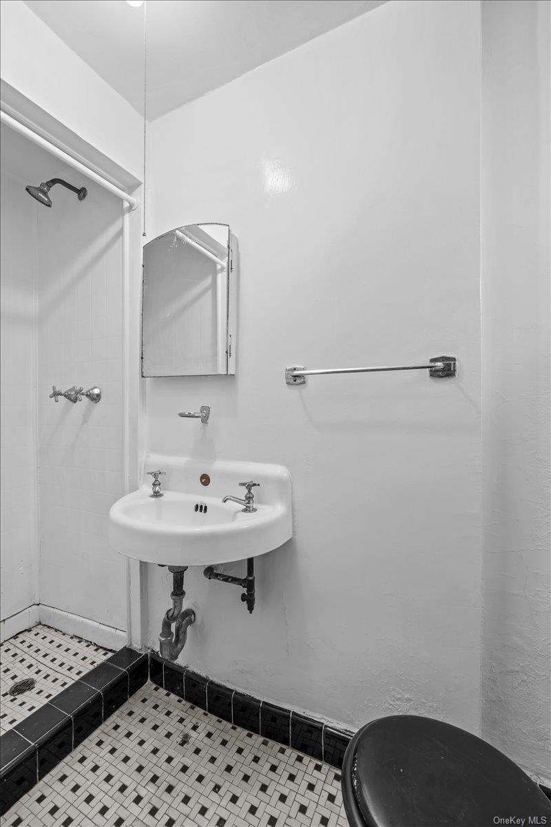 #17 photo, 140 Van cortlandt park south, ブロンクス区 Bronx , NY 10463