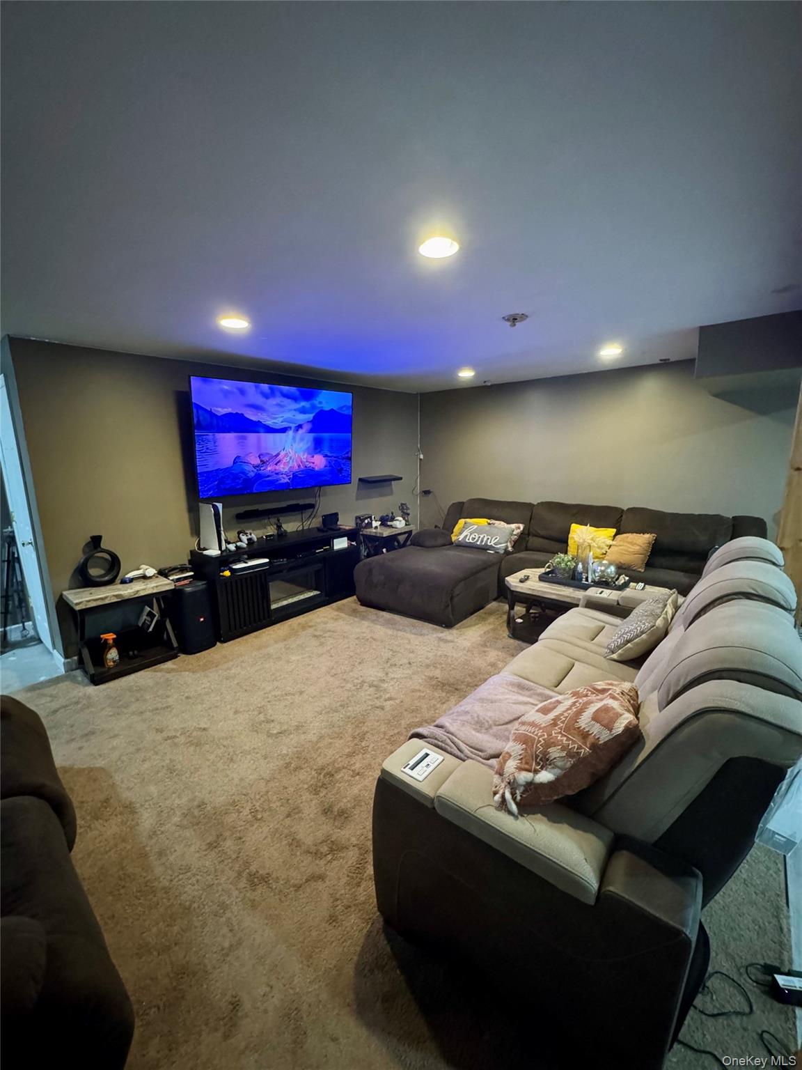 #19 photo, 8 Cedardale Loop, Wappingers Falls , NY 12590