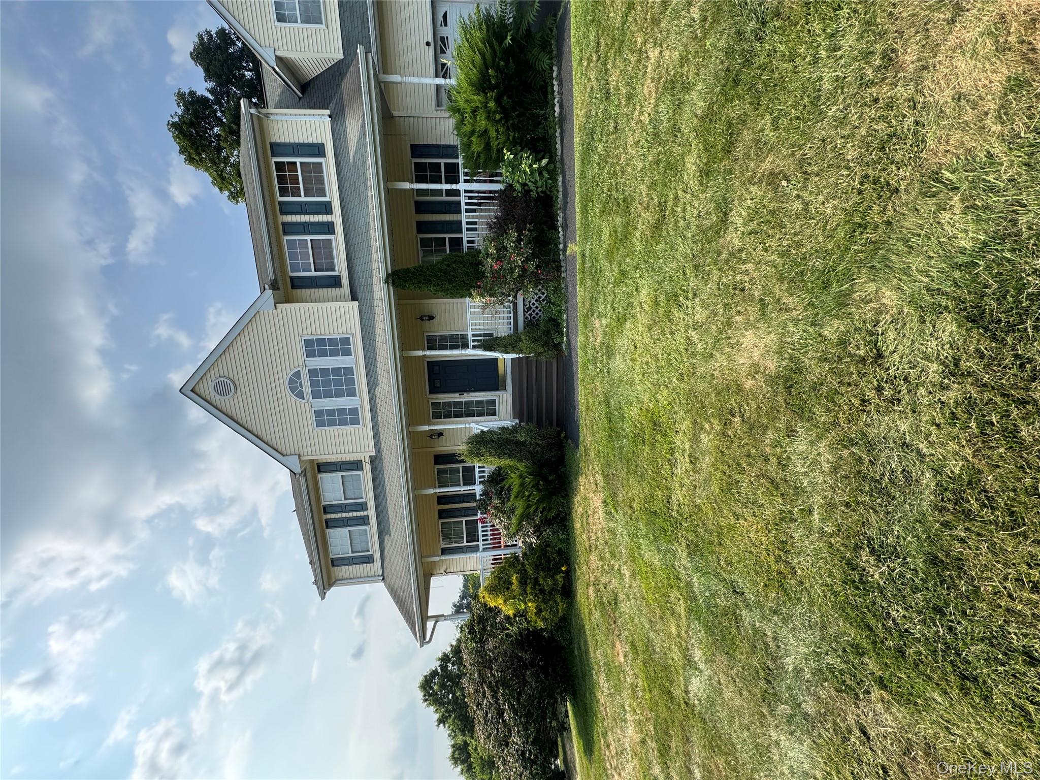 #2 photo, 8 Cedardale Loop, Wappingers Falls , NY 12590