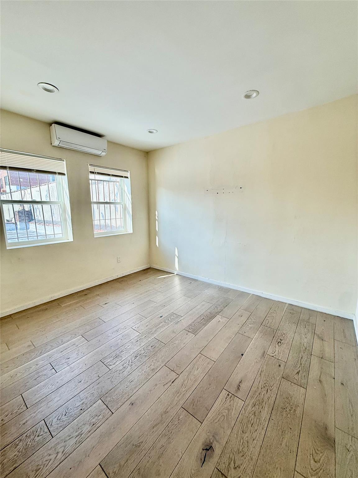 #1 photo, 3287 Westchester Avenue, ブロンクス区 Bronx , NY 10461