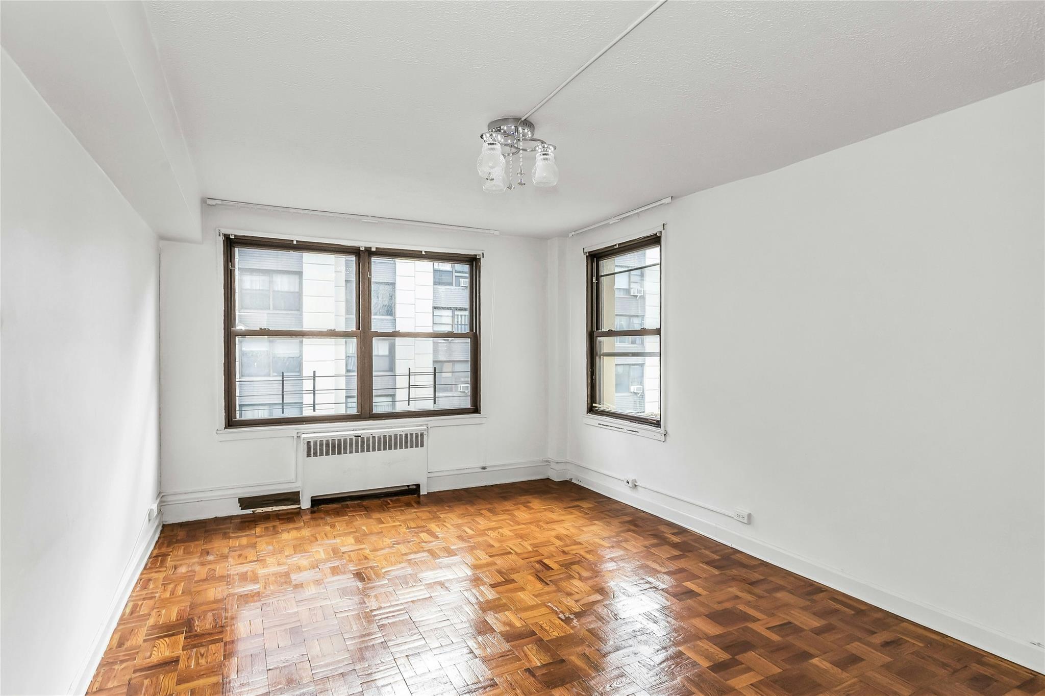 #6 photo, 98-50 63rd Drive, クイーンズ区 Rego Park , NY 11374