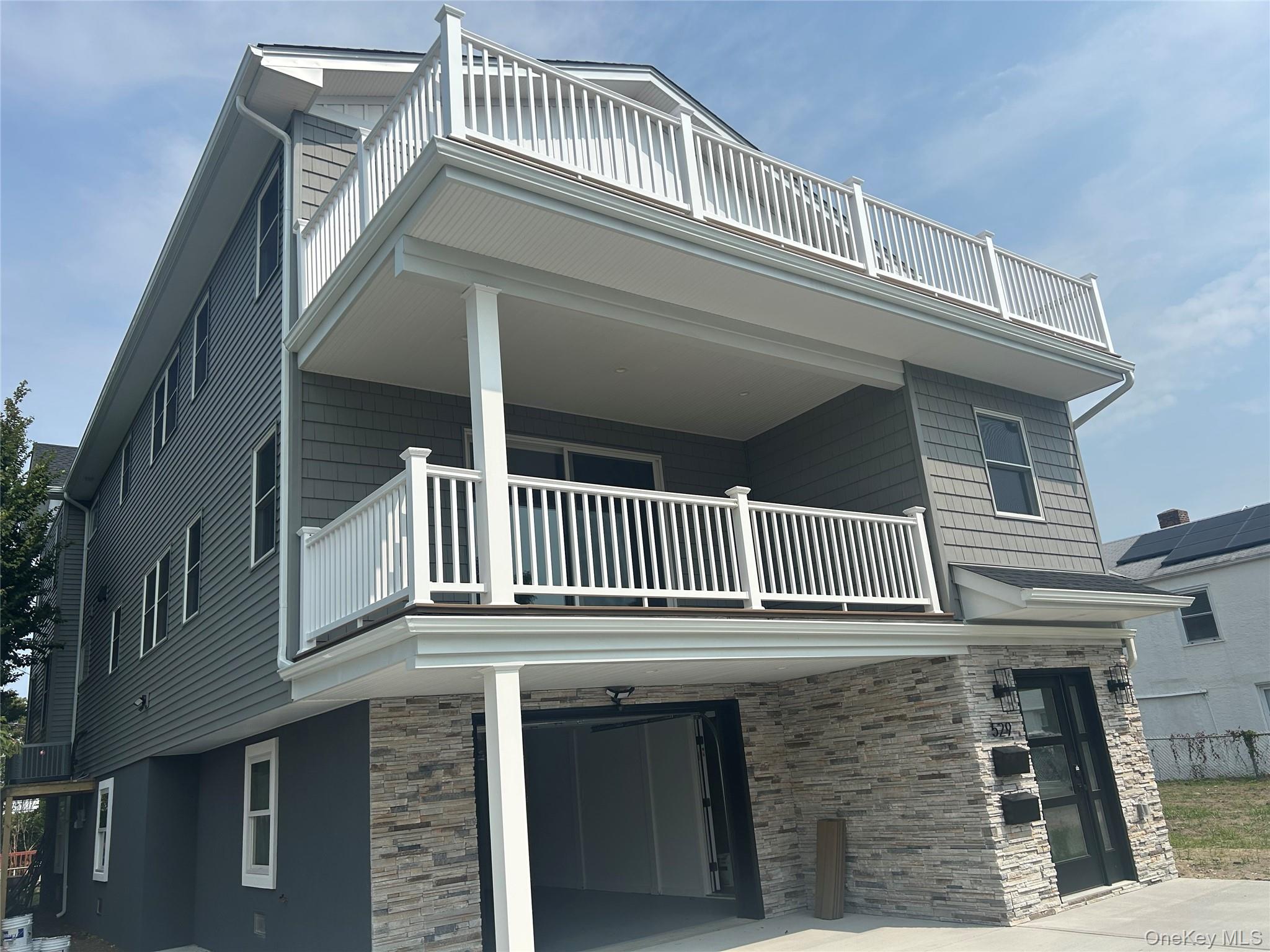 #1 photo, 529 E Chester Street, ナッソー郡 Long Beach , NY 11561