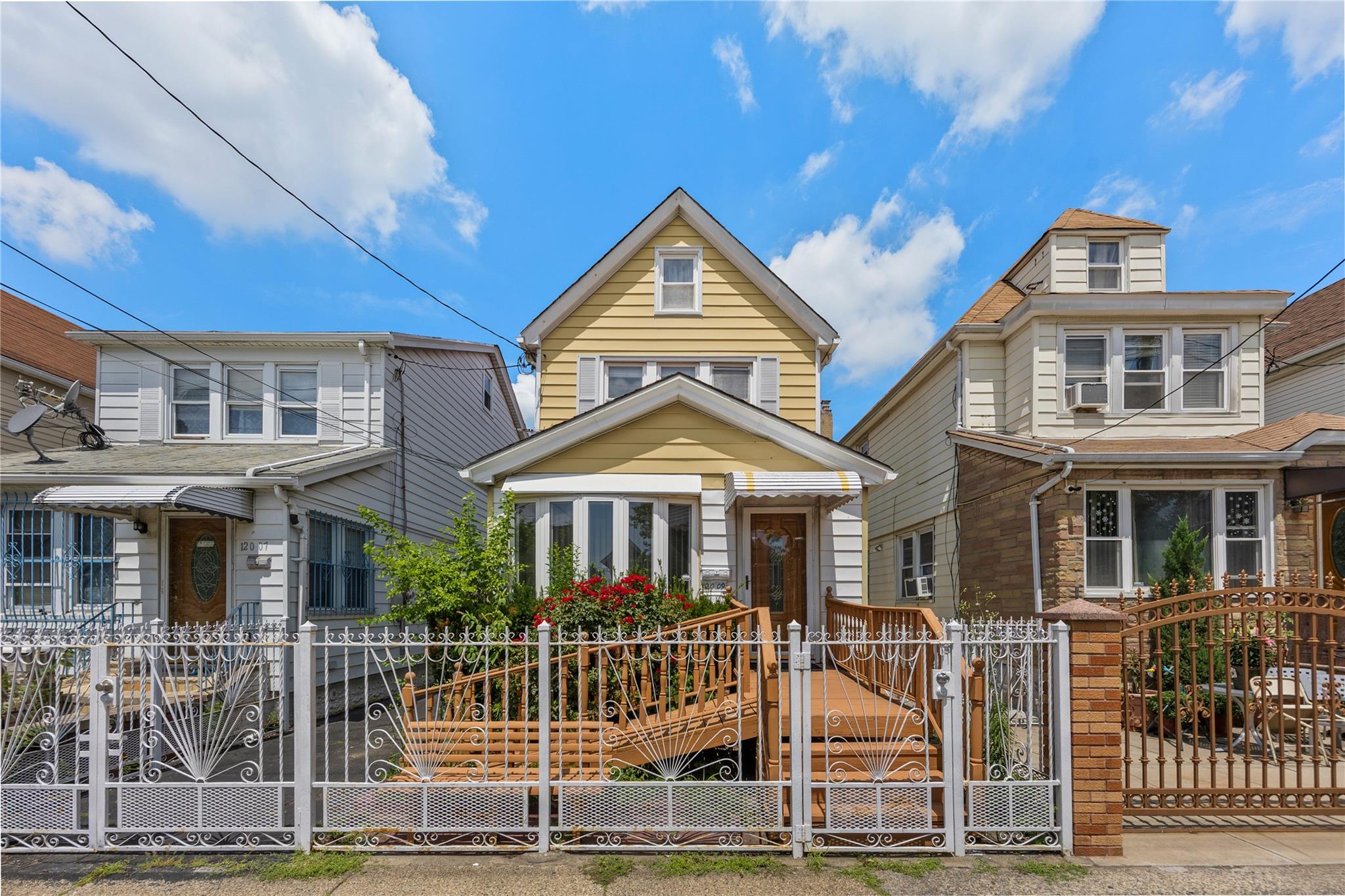 #1 photo, 12009 Linden Boulevard, 皇后區 奧松公園 South Ozone Park , NY 11420