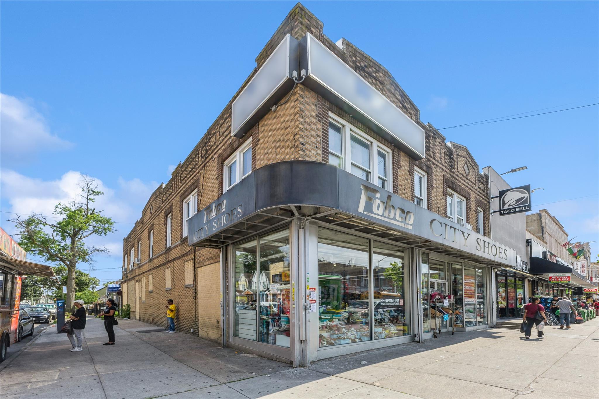 #1 photo, 11918 Liberty Avenue, クイーンズ区 Ozone Park , NY 11419