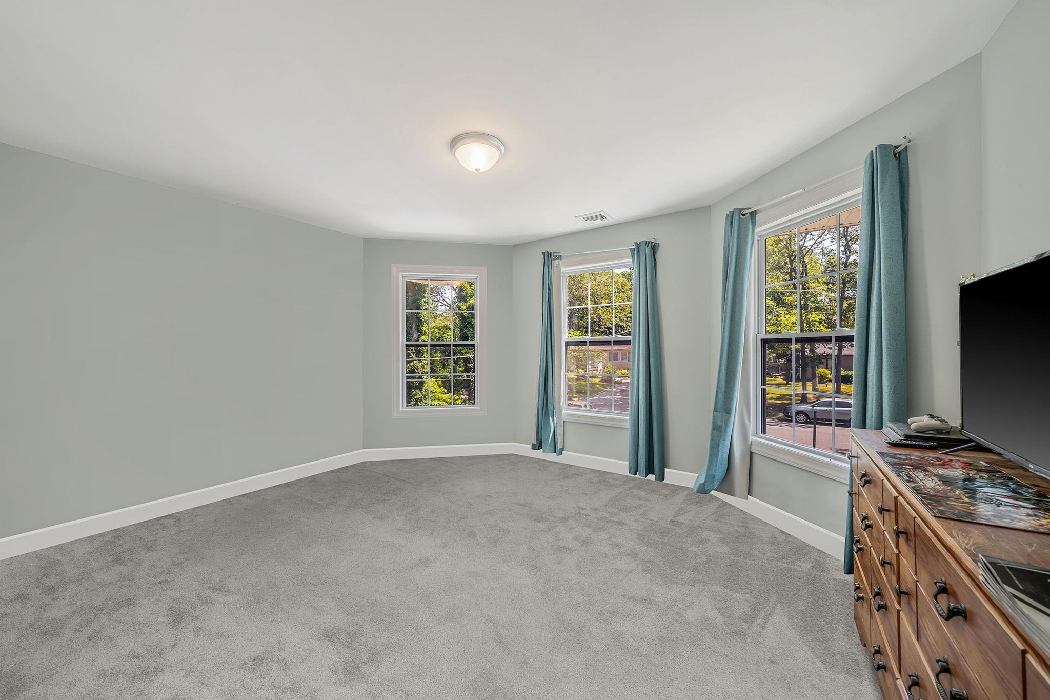 #20 photo, 509 Lockwood Drive, Shirley , NY 11967