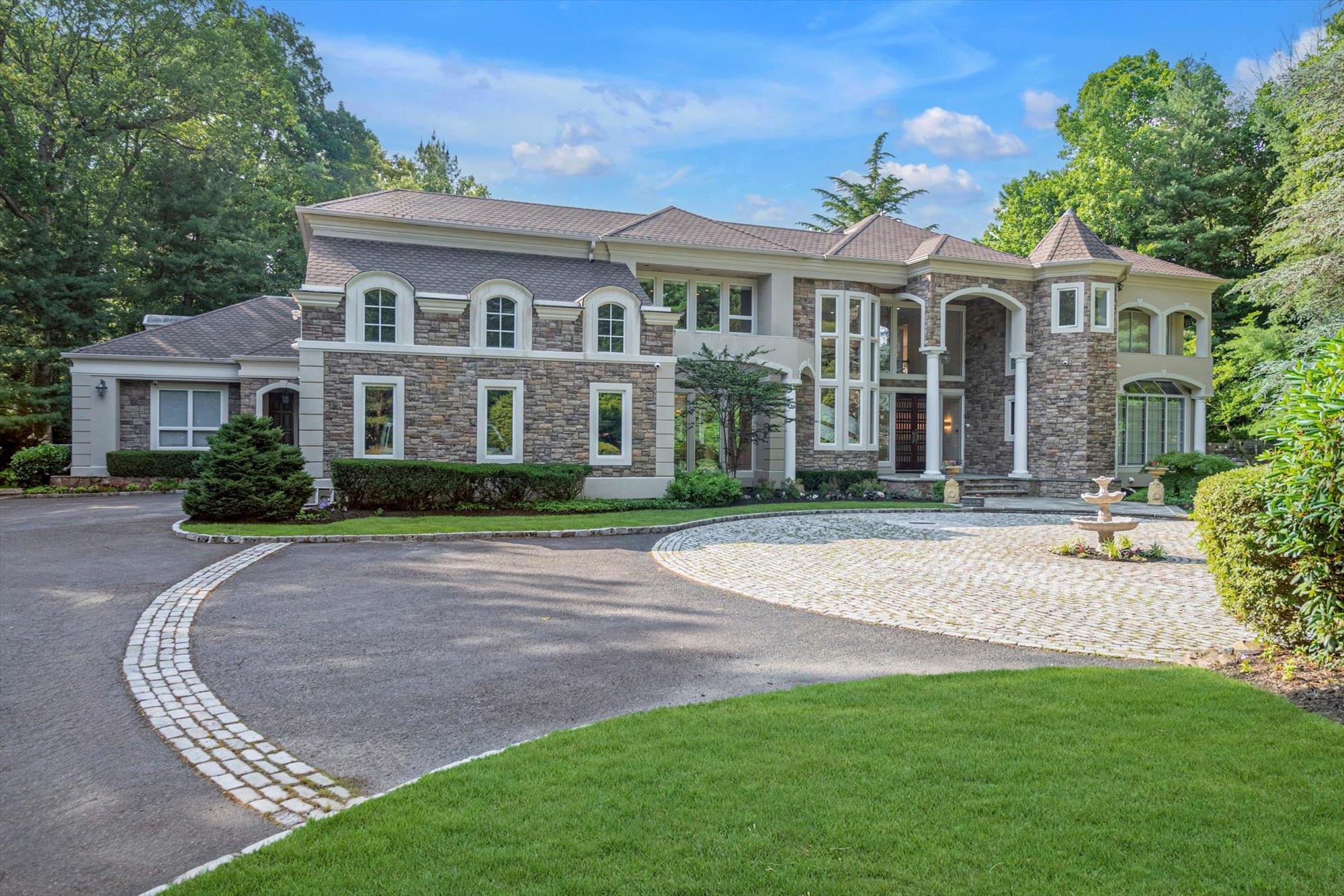 #1 photo, 55 Coves Run, ناسو Oyster Bay Cove , NY 11791