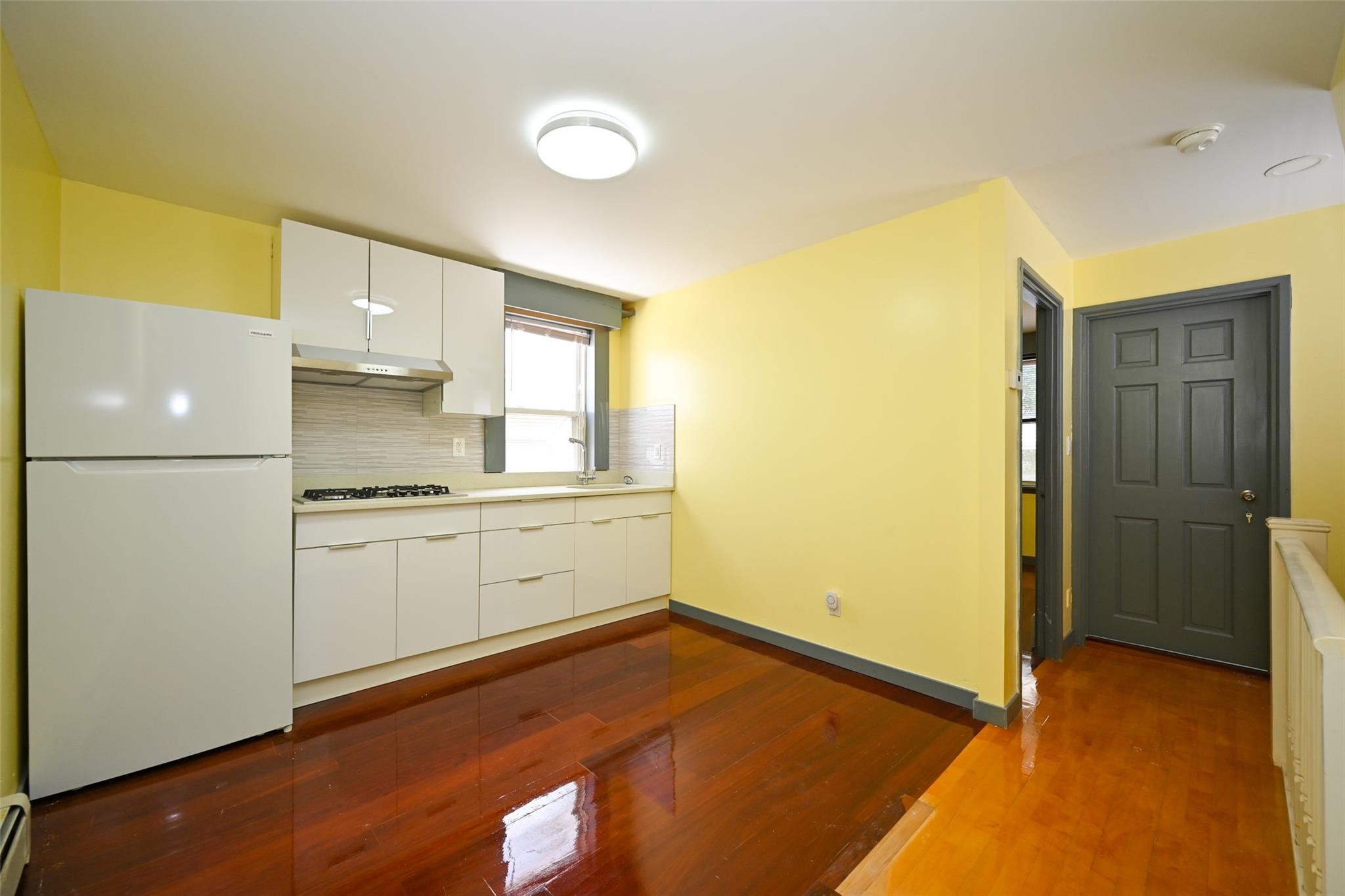 #11 photo, 156-14 65 Avenue, كوينز Flushing , NY 11367