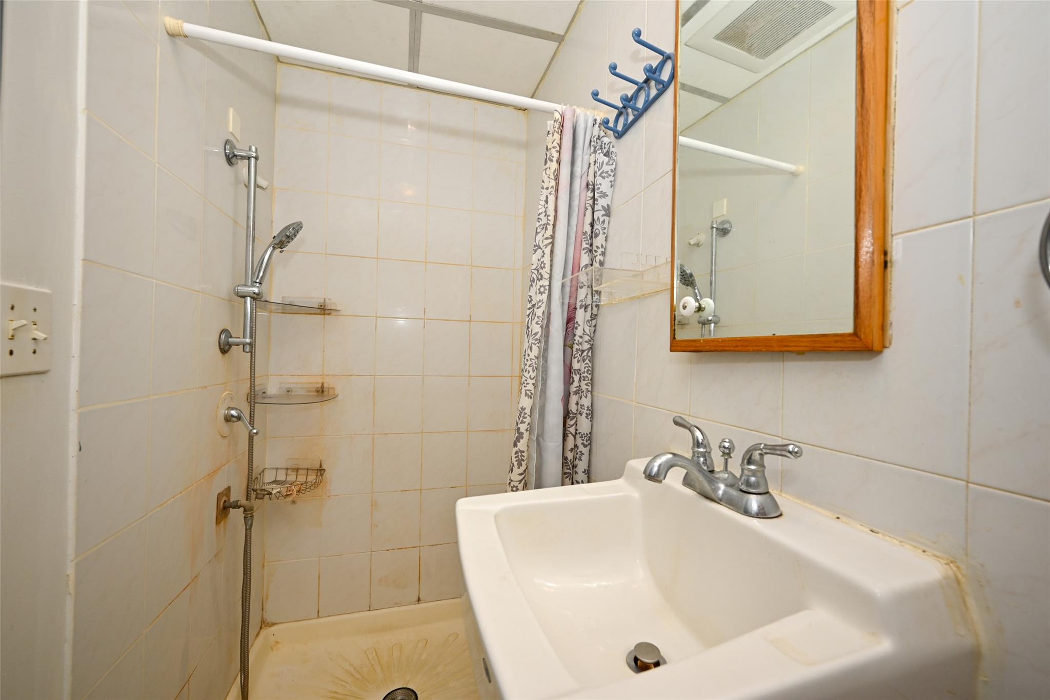 #8 photo, 156-14 65 Avenue, كوينز Flushing , NY 11367