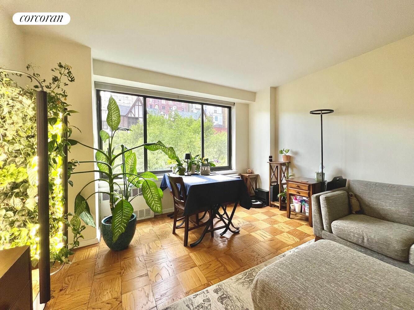 #1 photo, 372 CENTRAL Park W, मैनहटन Upper West Side , NY 10025