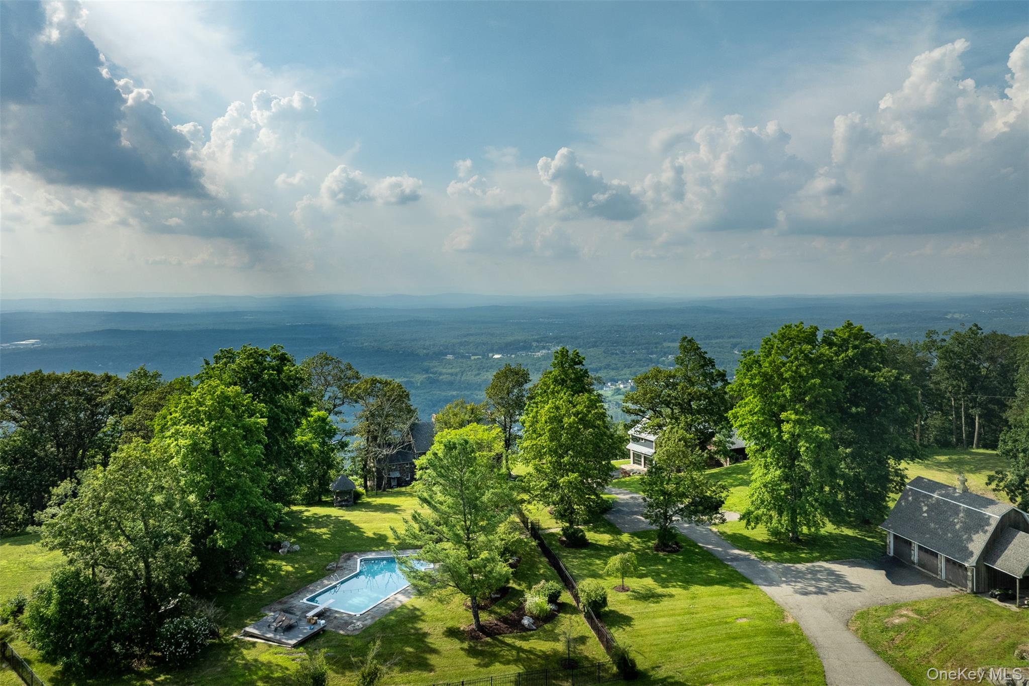 #2 photo, 401 Woodmont Road, Hopewell Junction , NY 12533