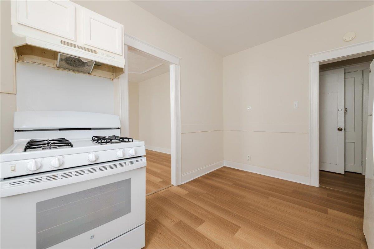 #14 photo, 959 Van Nest Ave, برونكس Bronx , NY 10462