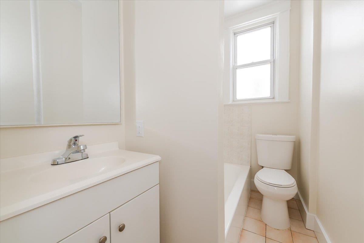 #4 photo, 959 Van Nest Ave, برونكس Bronx , NY 10462