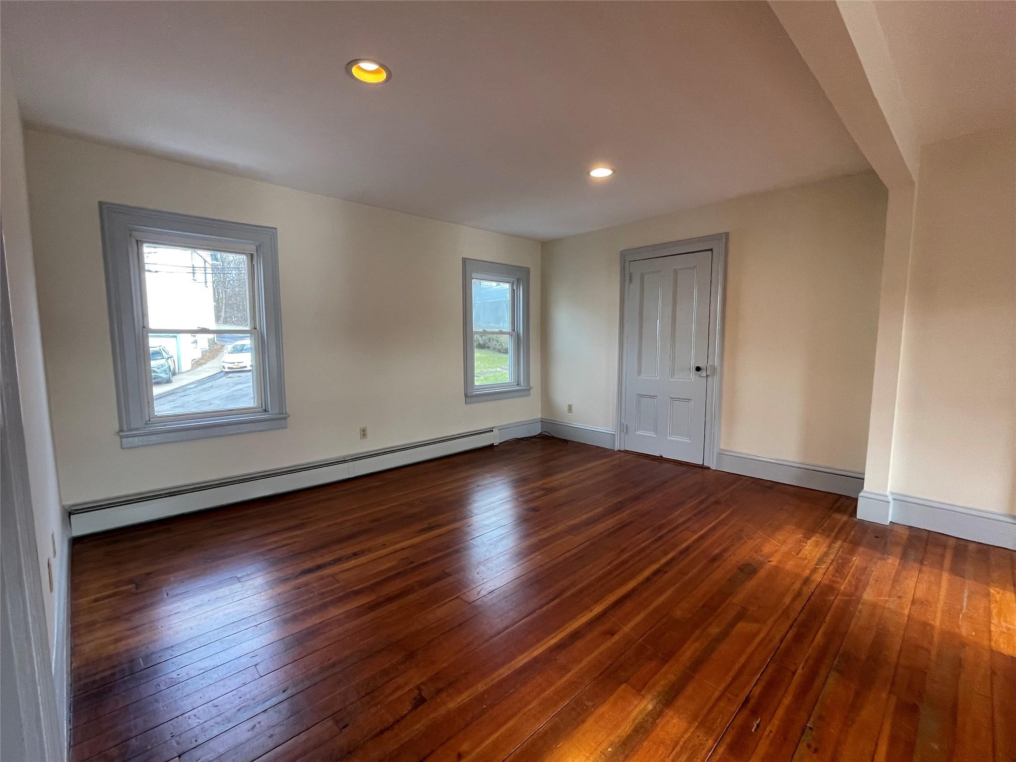 #1 photo, 13 Railroad Avenue, 紐約州 Chester , NY 10918