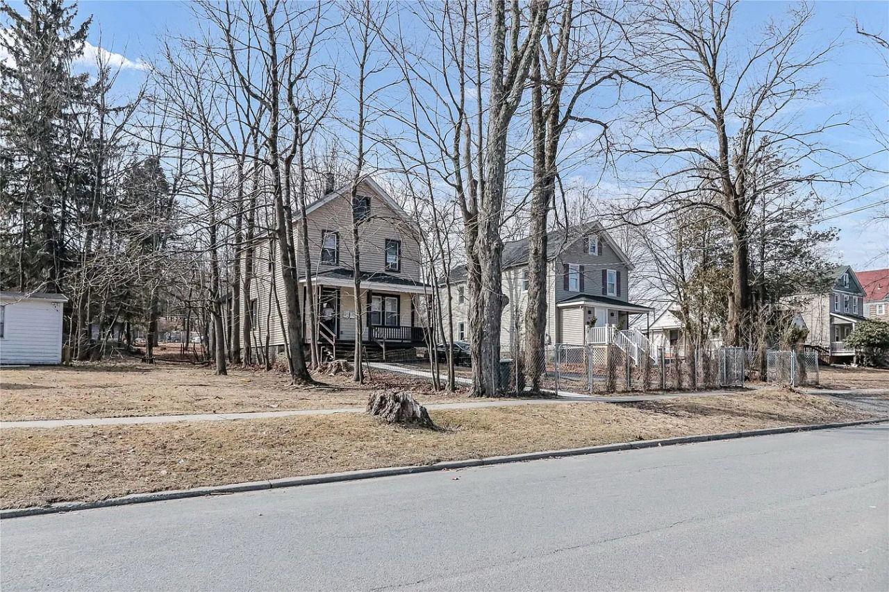 #7 photo, 57 Clinton Avenue, Monticello , NY 12701