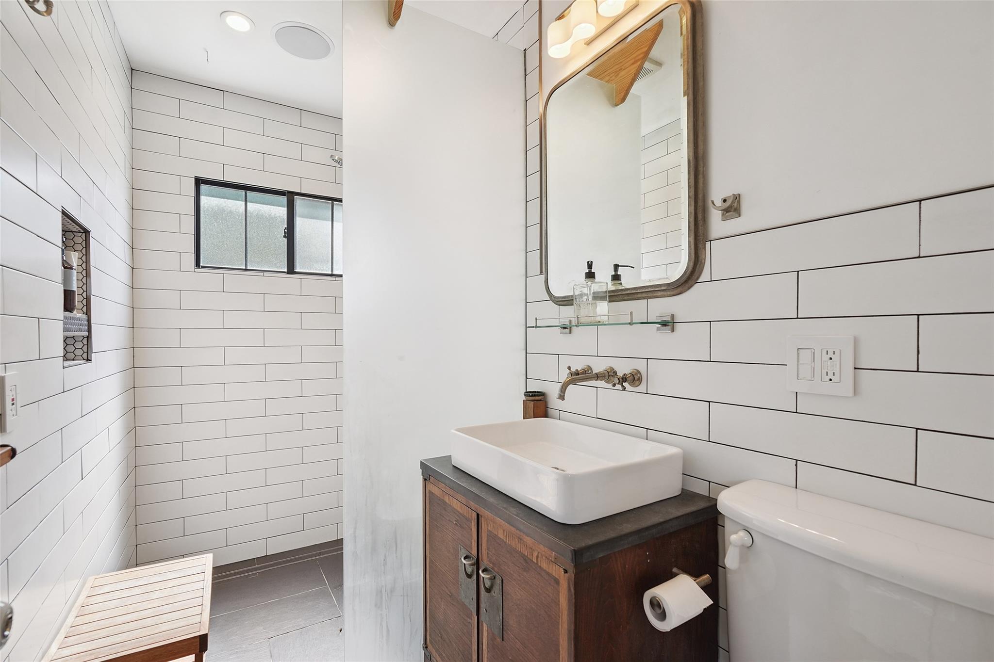 #14 photo, 2 Lincoln Terrace, Newburgh , NY 12550