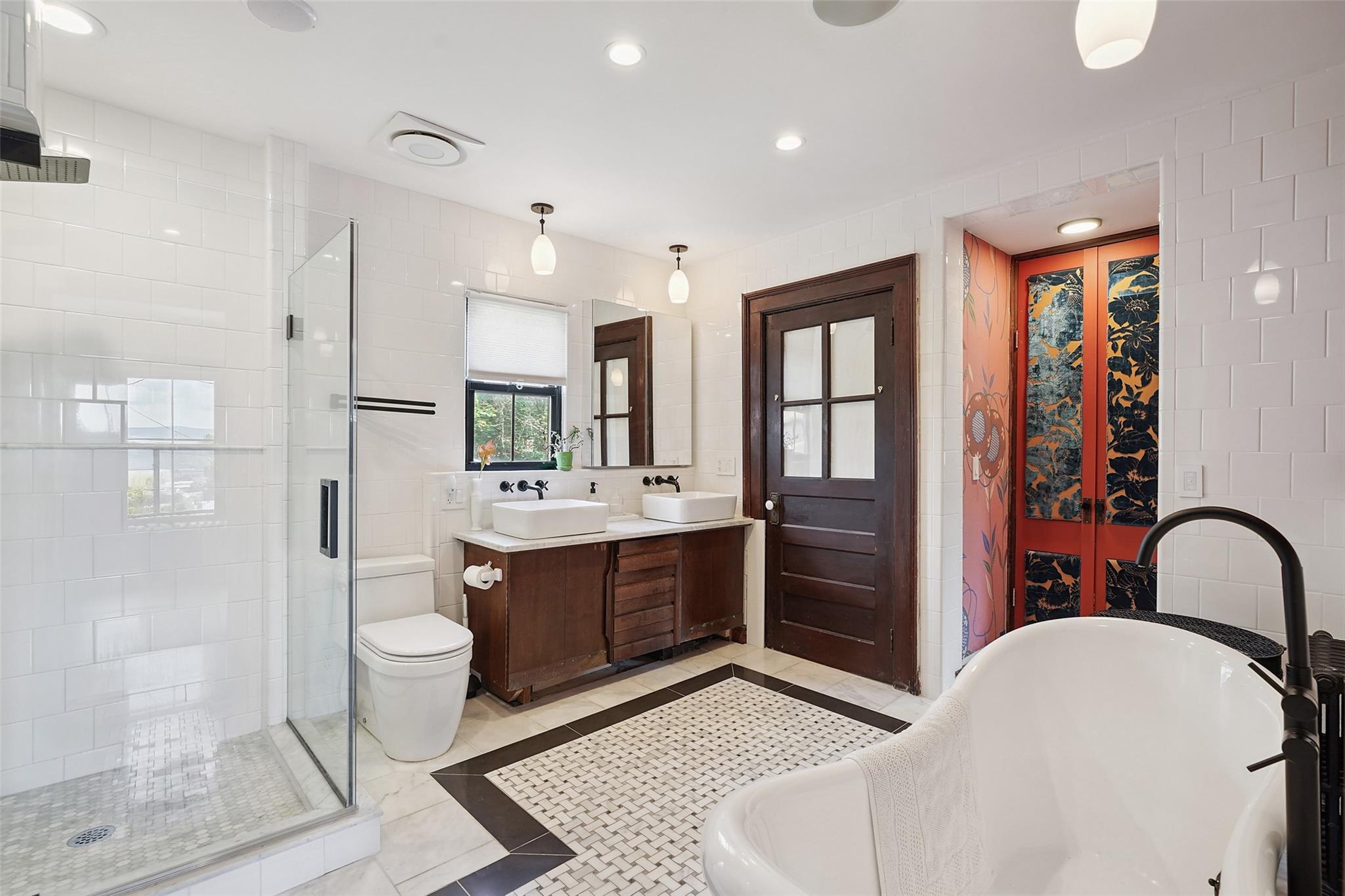 #19 photo, 2 Lincoln Terrace, Newburgh , NY 12550