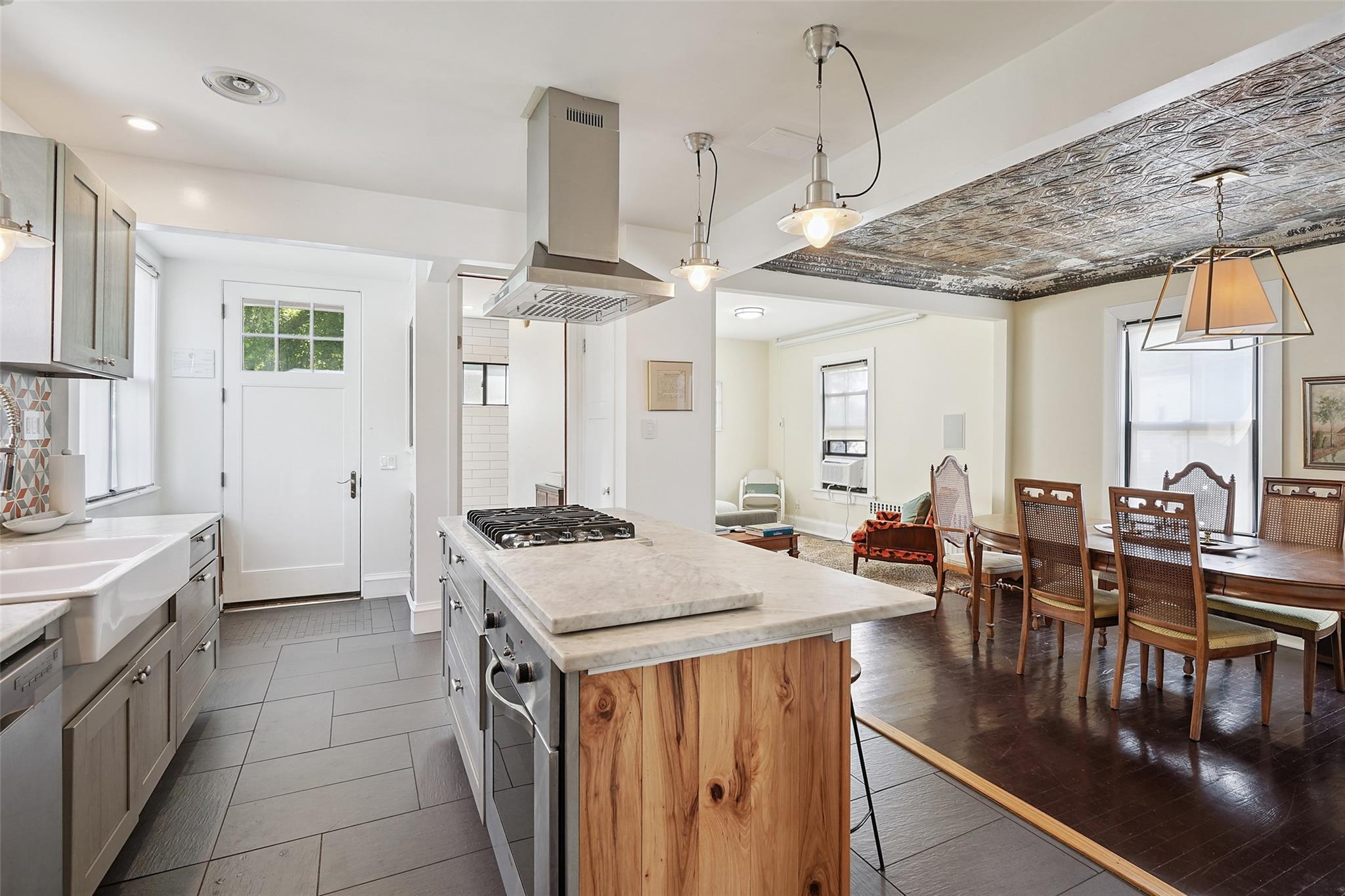 #7 photo, 2 Lincoln Terrace, Newburgh , NY 12550