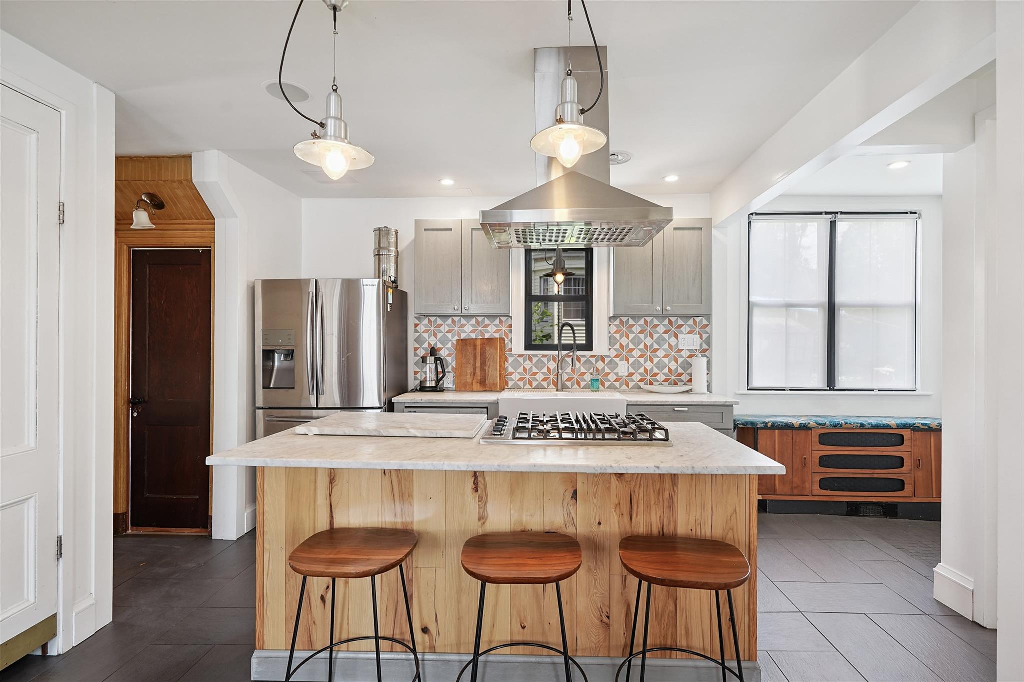 #8 photo, 2 Lincoln Terrace, Newburgh , NY 12550