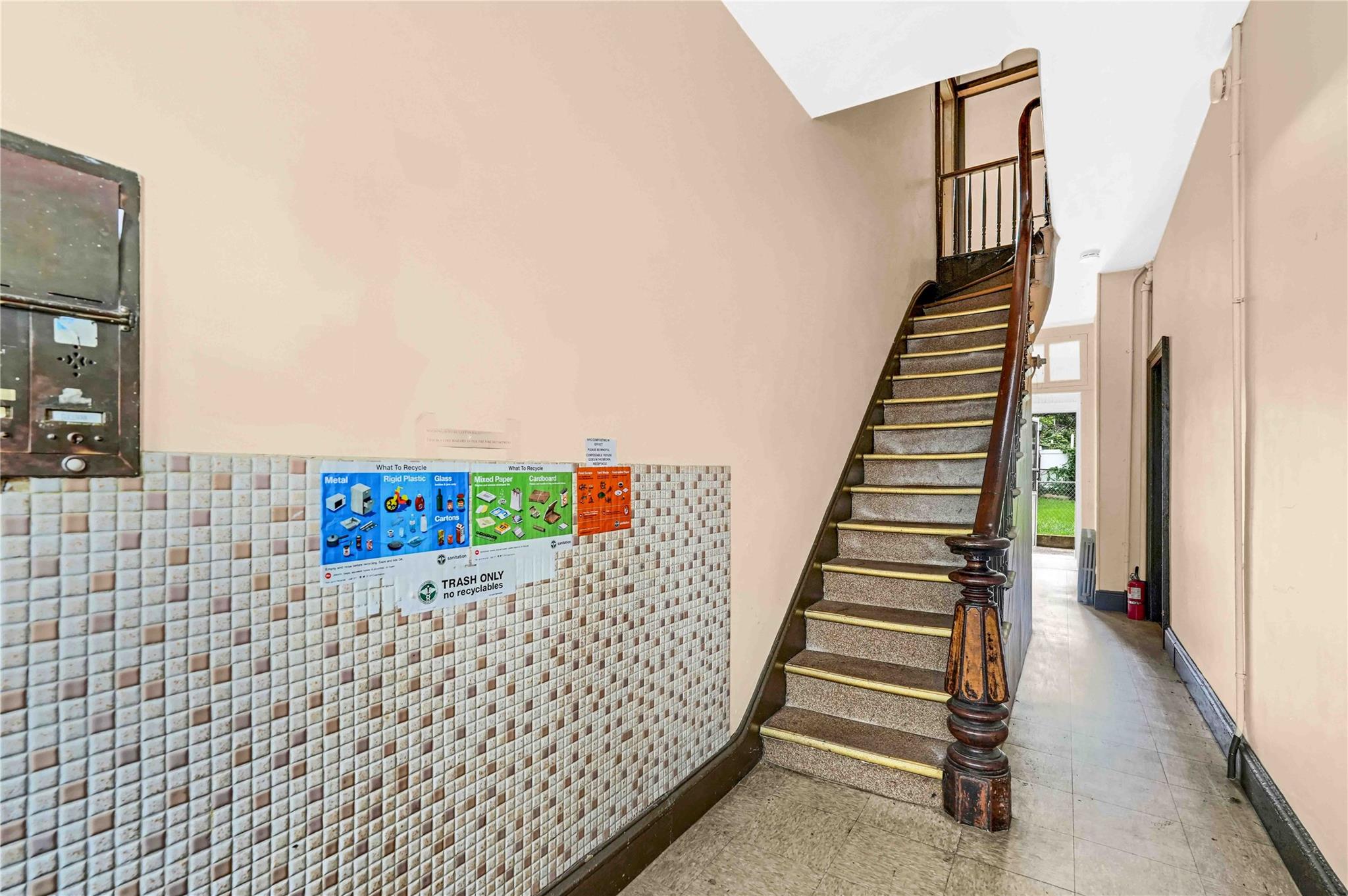 #4 photo, 3245 37th Street, Astoria , NY 11103