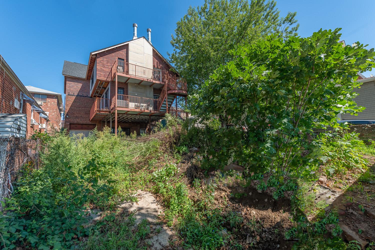 #1 photo, 6319 Borden Avenue, クイーンズ区 Maspeth , NY 11378