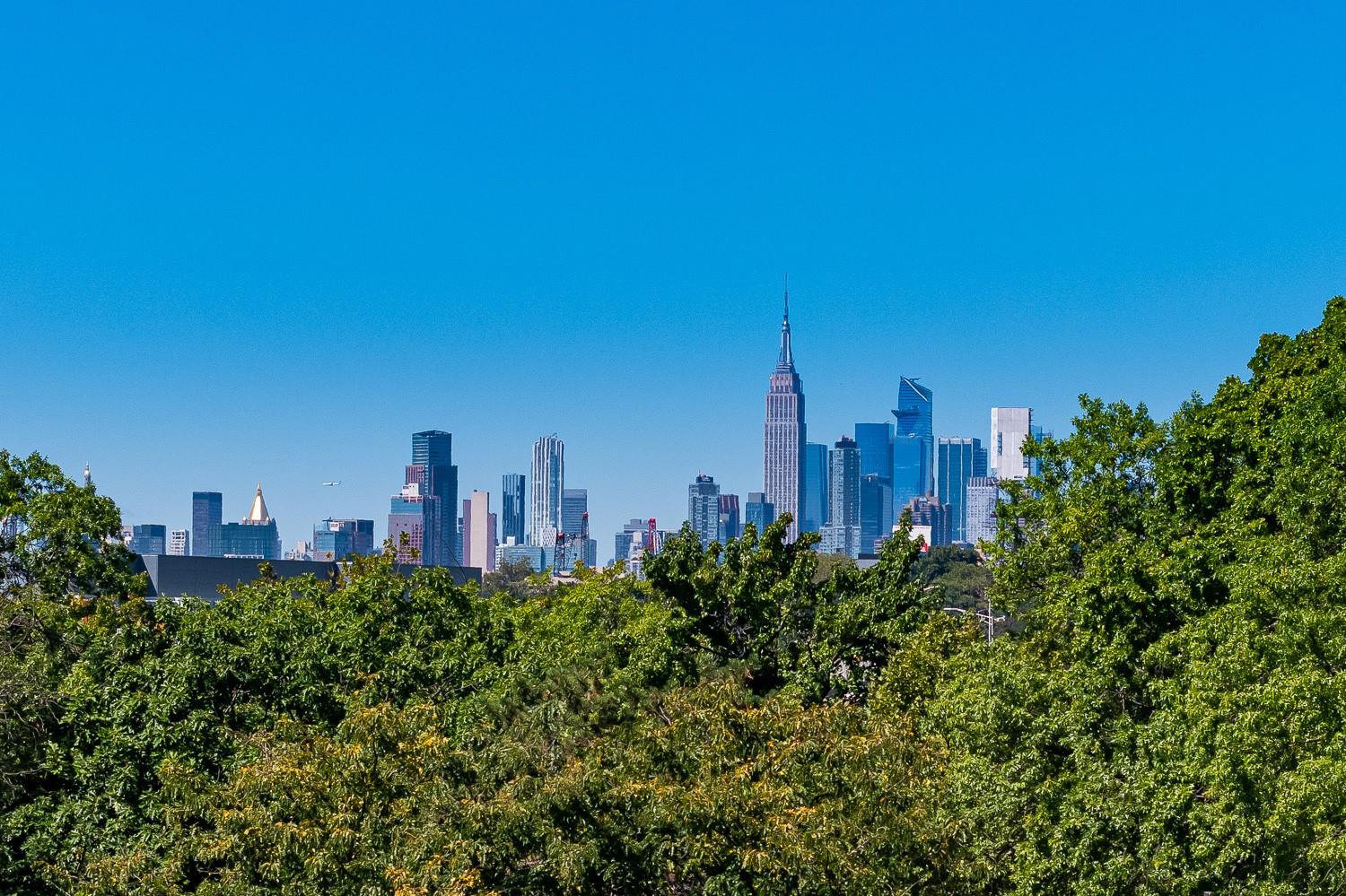 #6 photo, 6319 Borden Avenue, クイーンズ区 Maspeth , NY 11378