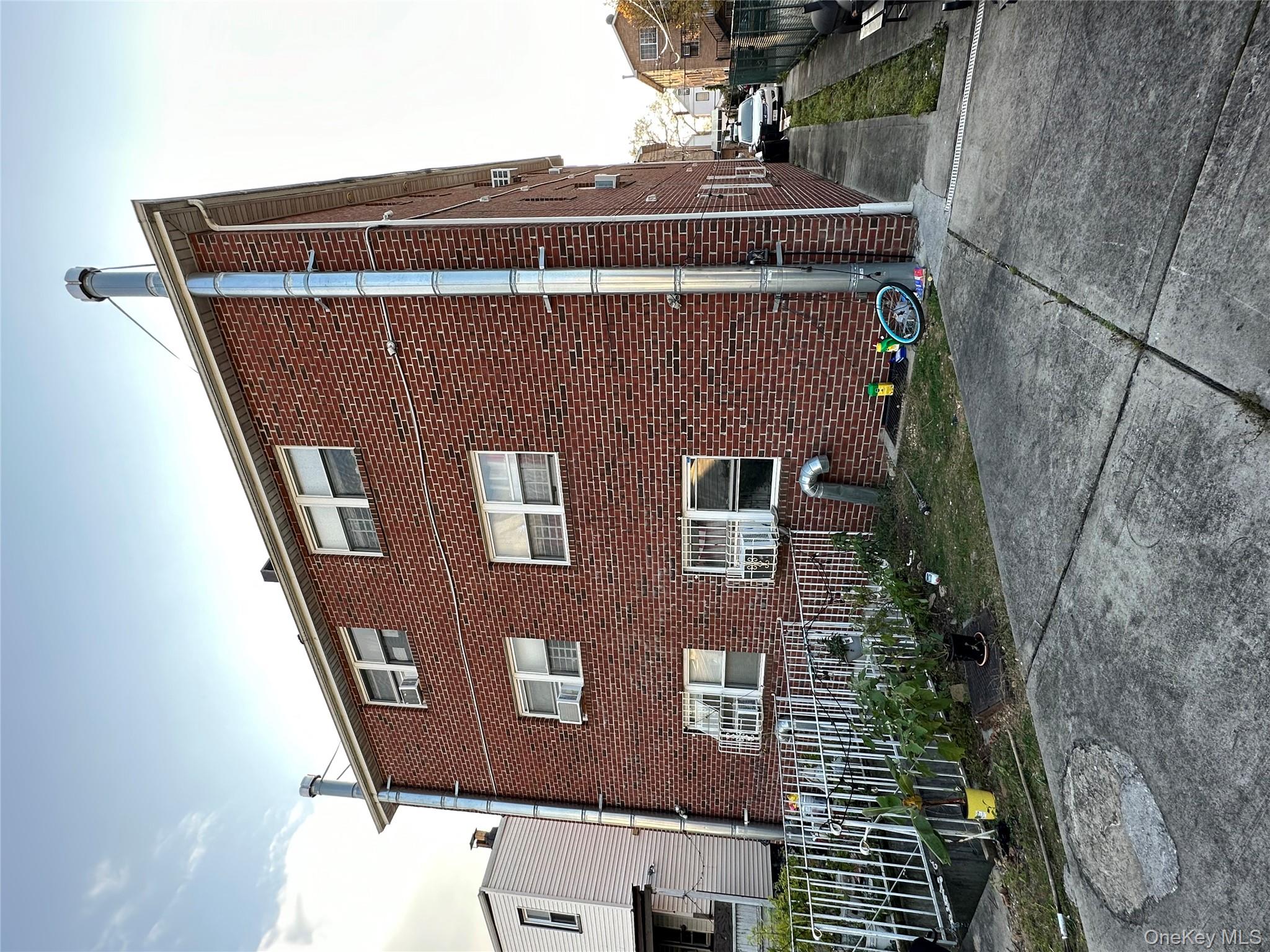#2 photo, 97-17 106th Street, クイーンズ区 Ozone Park , NY 11416