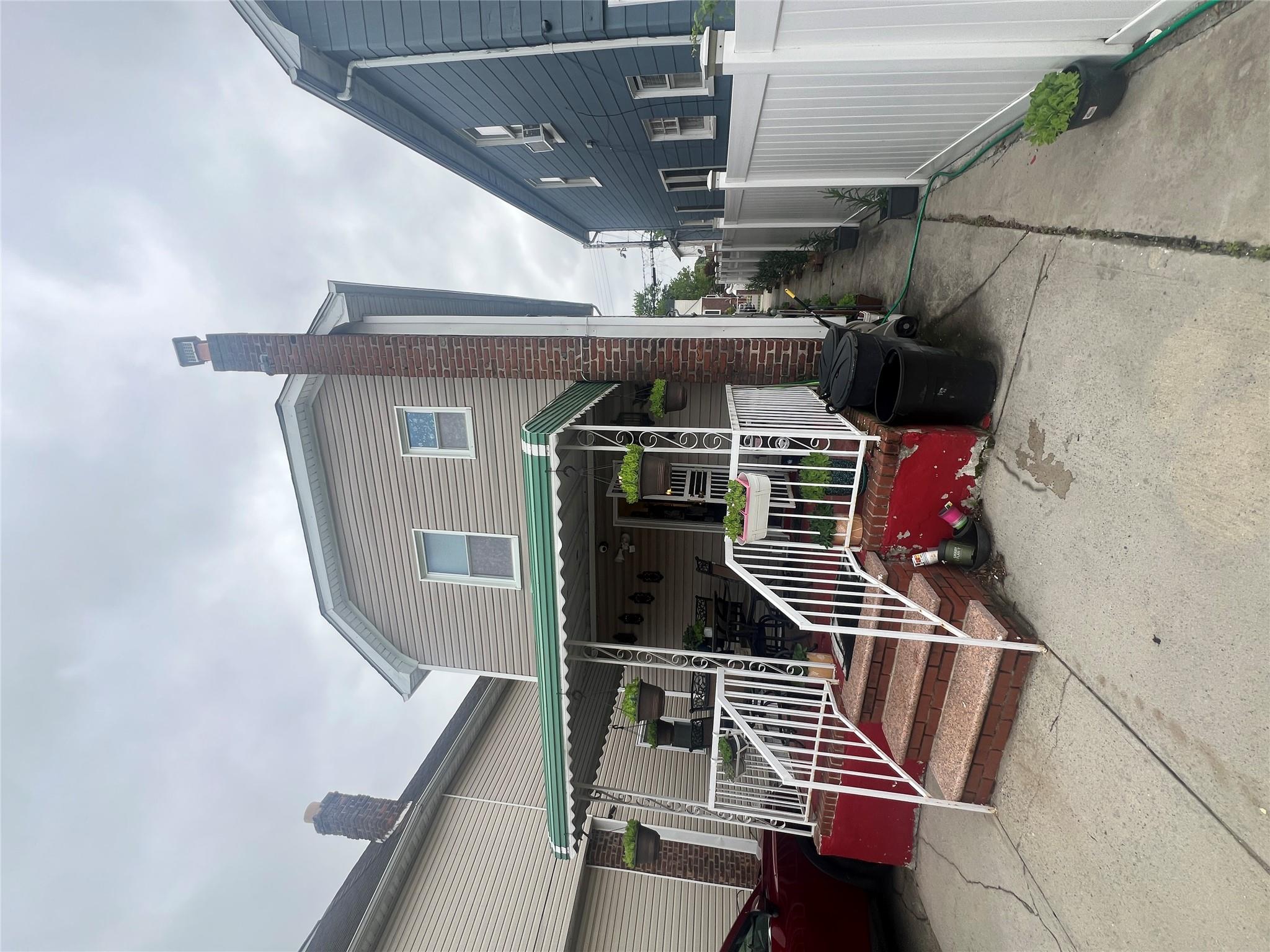 #2 photo, 11845 218th Street, クイーンズ区 Cambria Heights , NY 11411