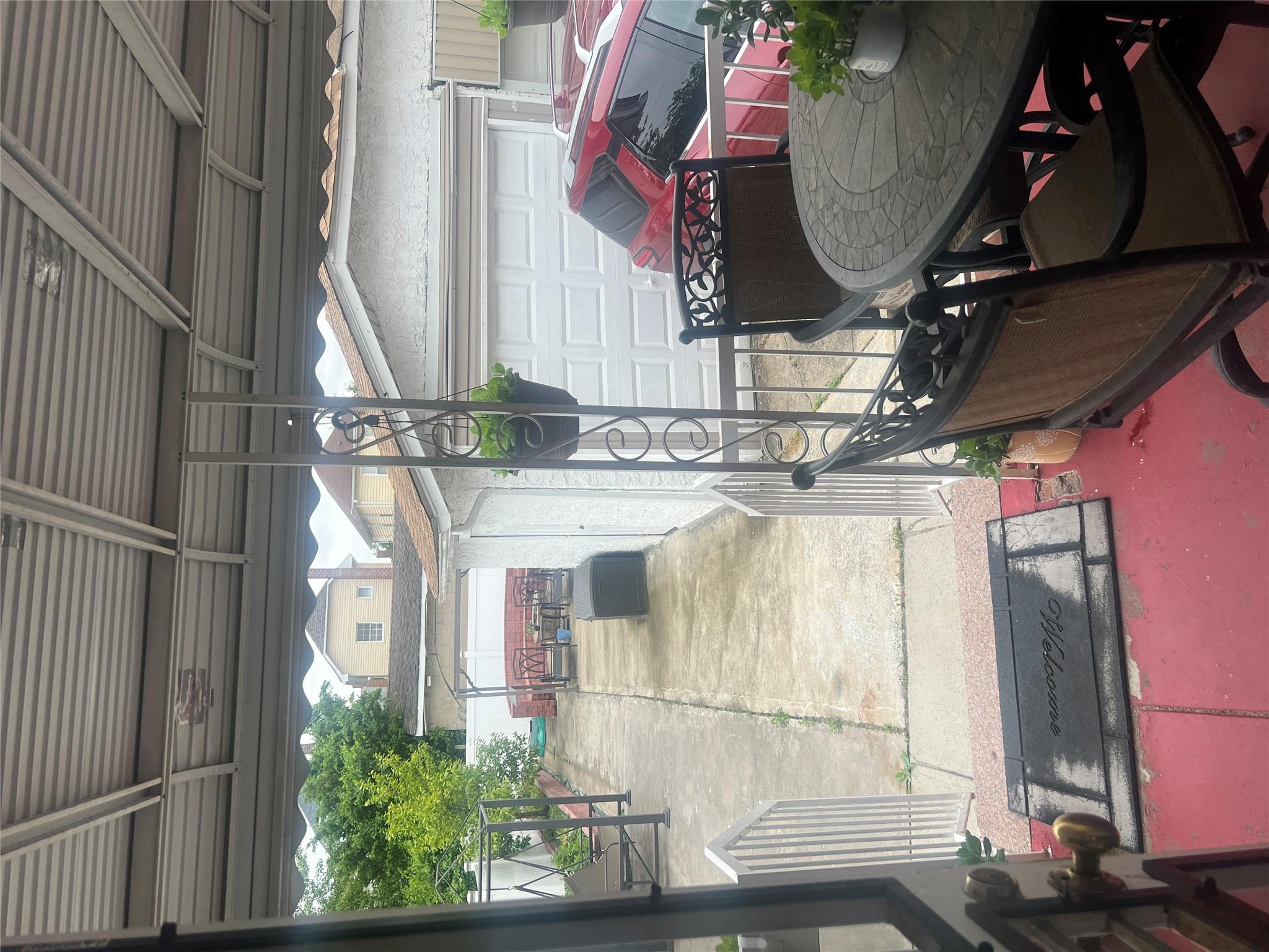 #3 photo, 11845 218th Street, クイーンズ区 Cambria Heights , NY 11411